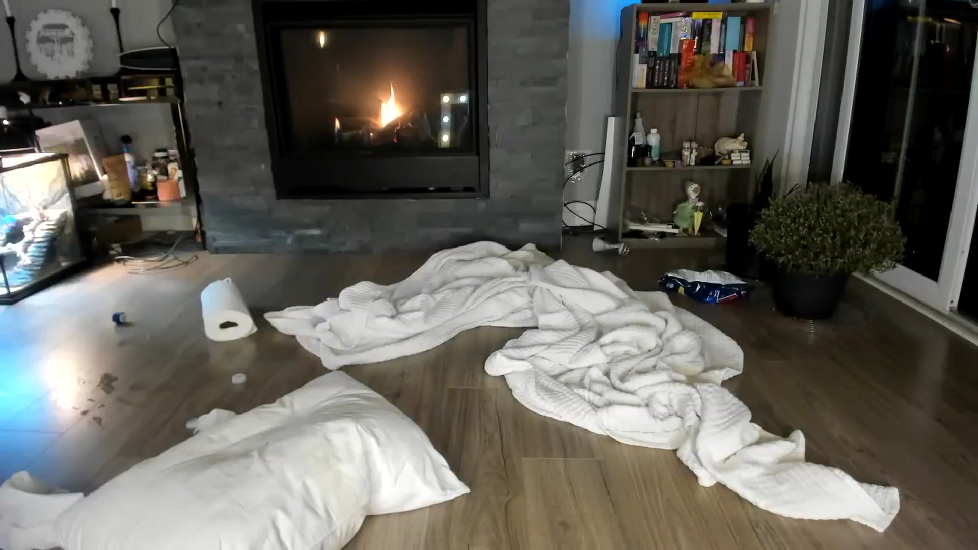 Gallery image thumbnail from Laurel's myfreecams stream on, 10/28/2023, 09:02 image 17 of 20