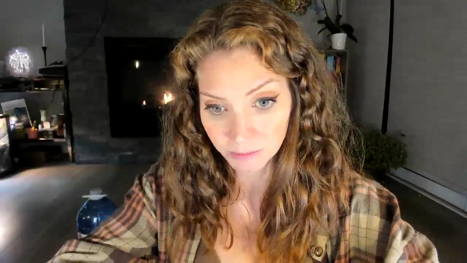 Gallery image thumbnail from Laurel's myfreecams stream on, 11/02/2023, 09:53 image 3 of 20