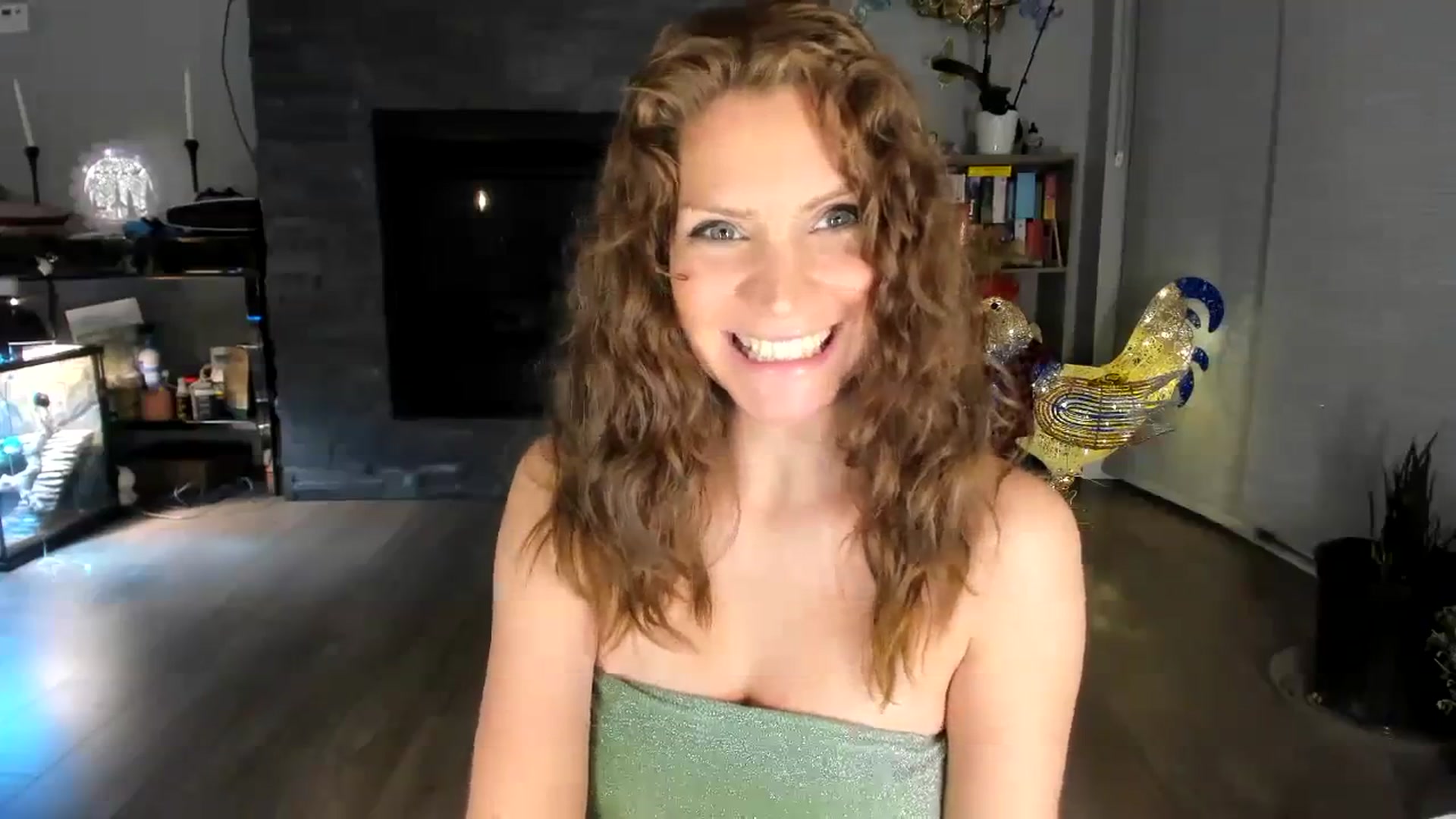 Gallery image thumbnail from Laurel's myfreecams stream on, 11/10/2023, 06:59 image 3 of 20