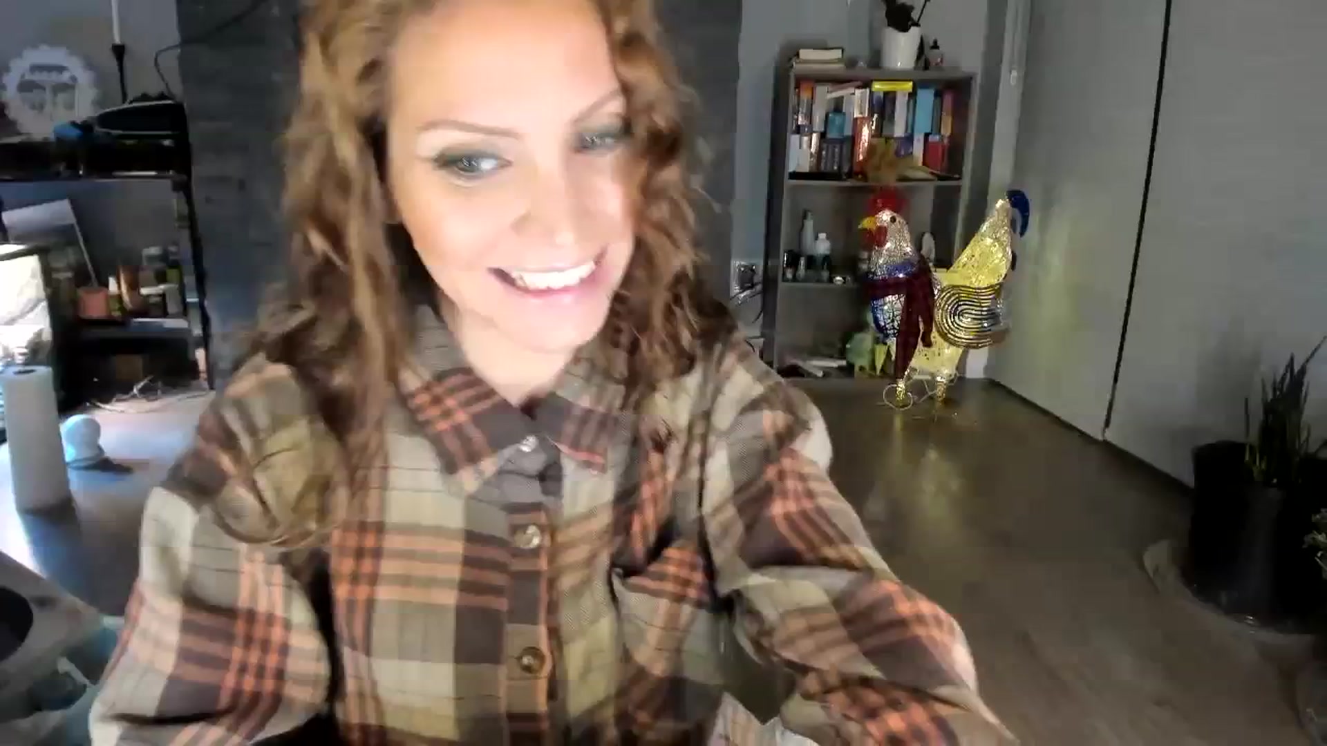 Gallery image thumbnail from Laurel's myfreecams stream on, 11/14/2023, 05:43 image 1 of 20