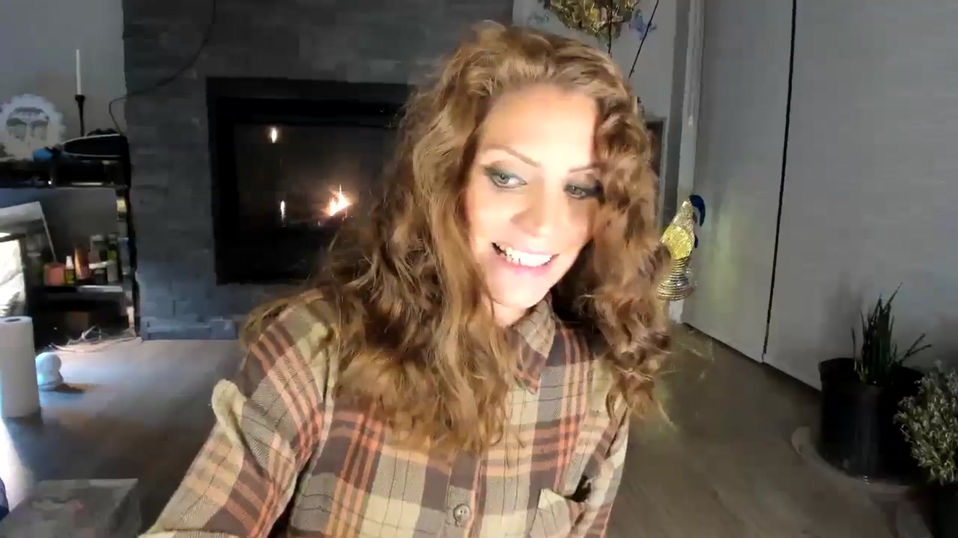 Gallery image thumbnail from Laurel's myfreecams stream on, 11/14/2023, 05:43 image 13 of 20
