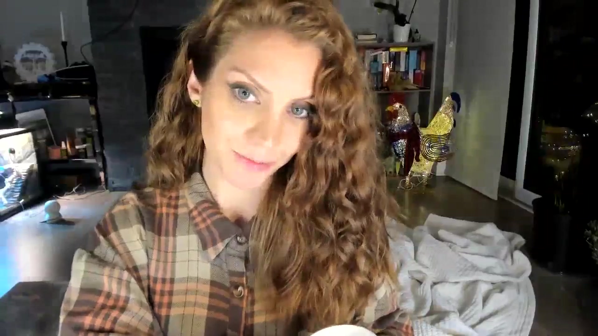 Gallery image thumbnail from Laurel's myfreecams stream on, 11/14/2023, 10:13 image 2 of 20