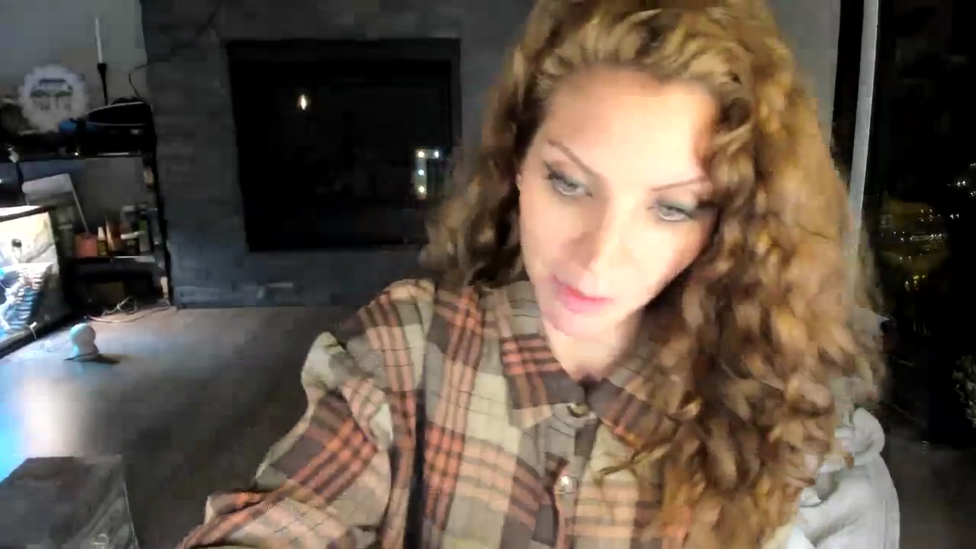 Gallery image thumbnail from Laurel's myfreecams stream on, 11/14/2023, 10:13 image 17 of 20