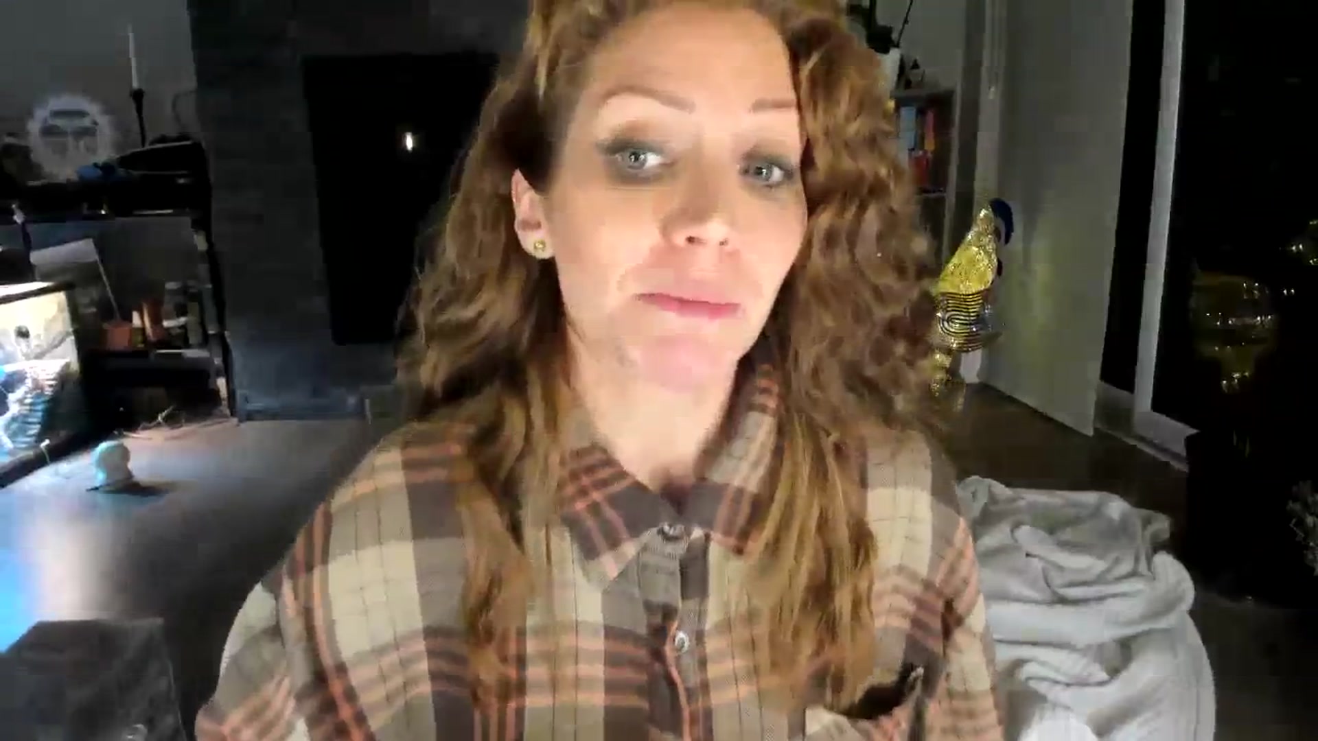 Gallery image thumbnail from Laurel's myfreecams stream on, 11/14/2023, 10:13 image 15 of 20