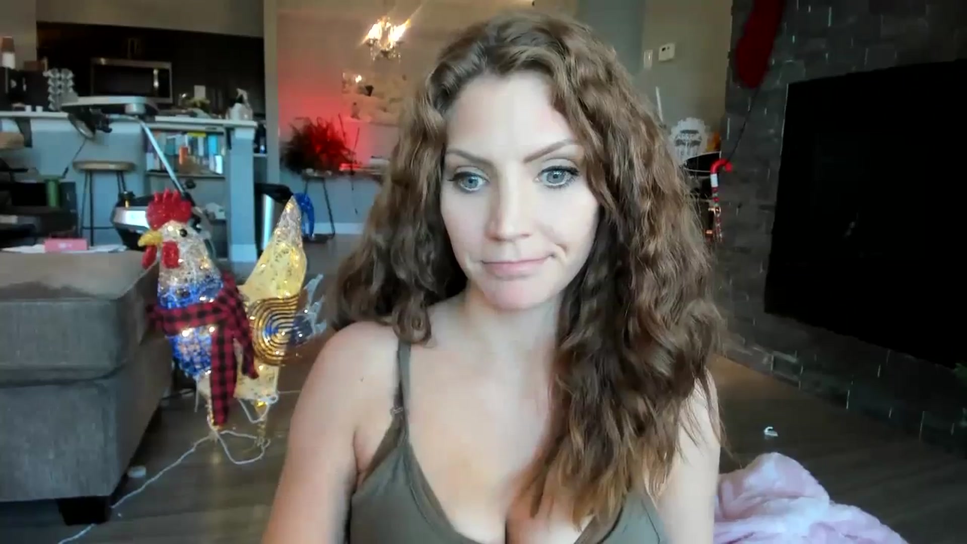 Gallery image thumbnail from Laurel's myfreecams stream on, 11/24/2023, 20:16 image 16 of 20