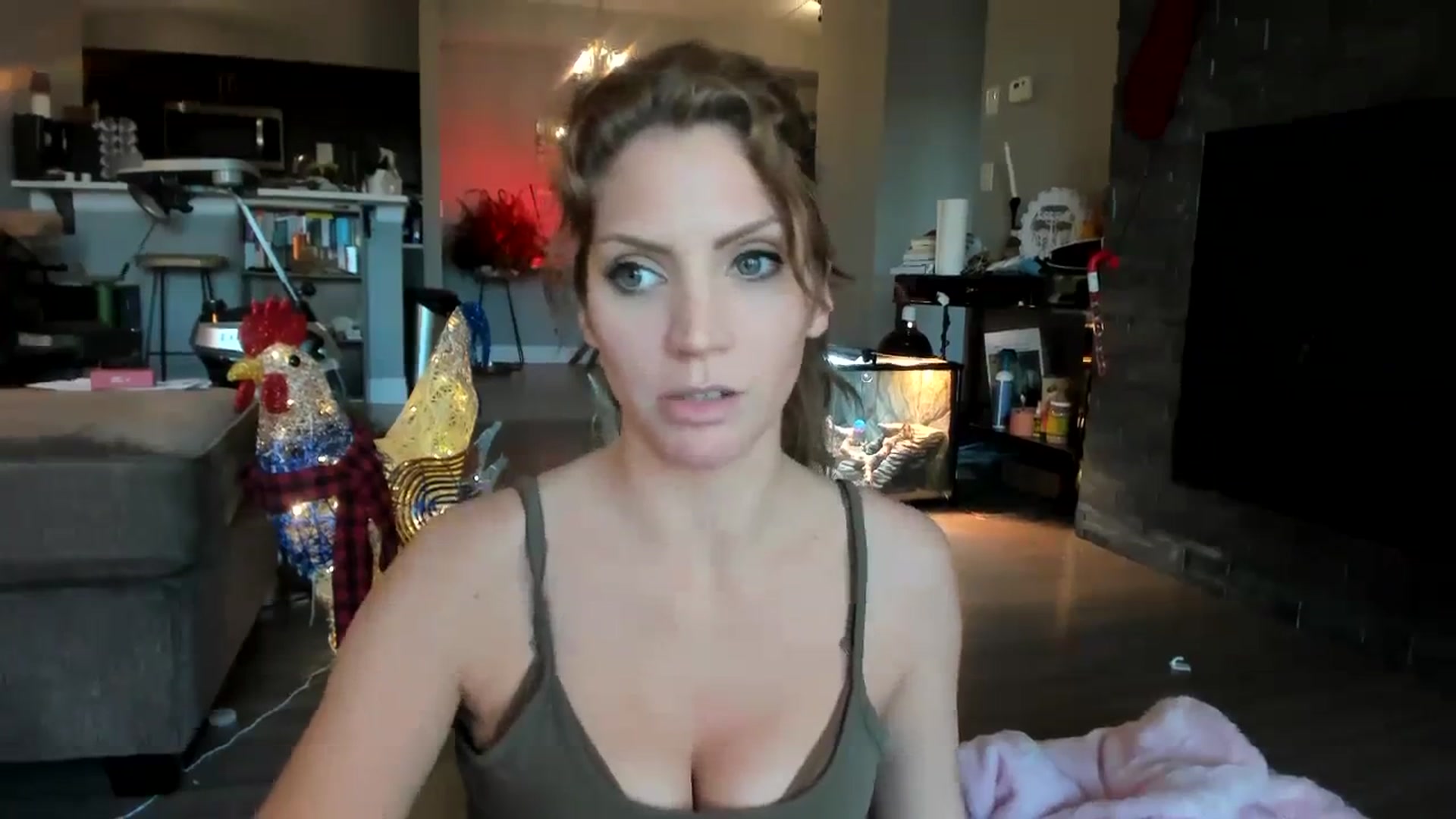 Gallery image thumbnail from Laurel's myfreecams stream on, 11/24/2023, 21:28 image 7 of 20