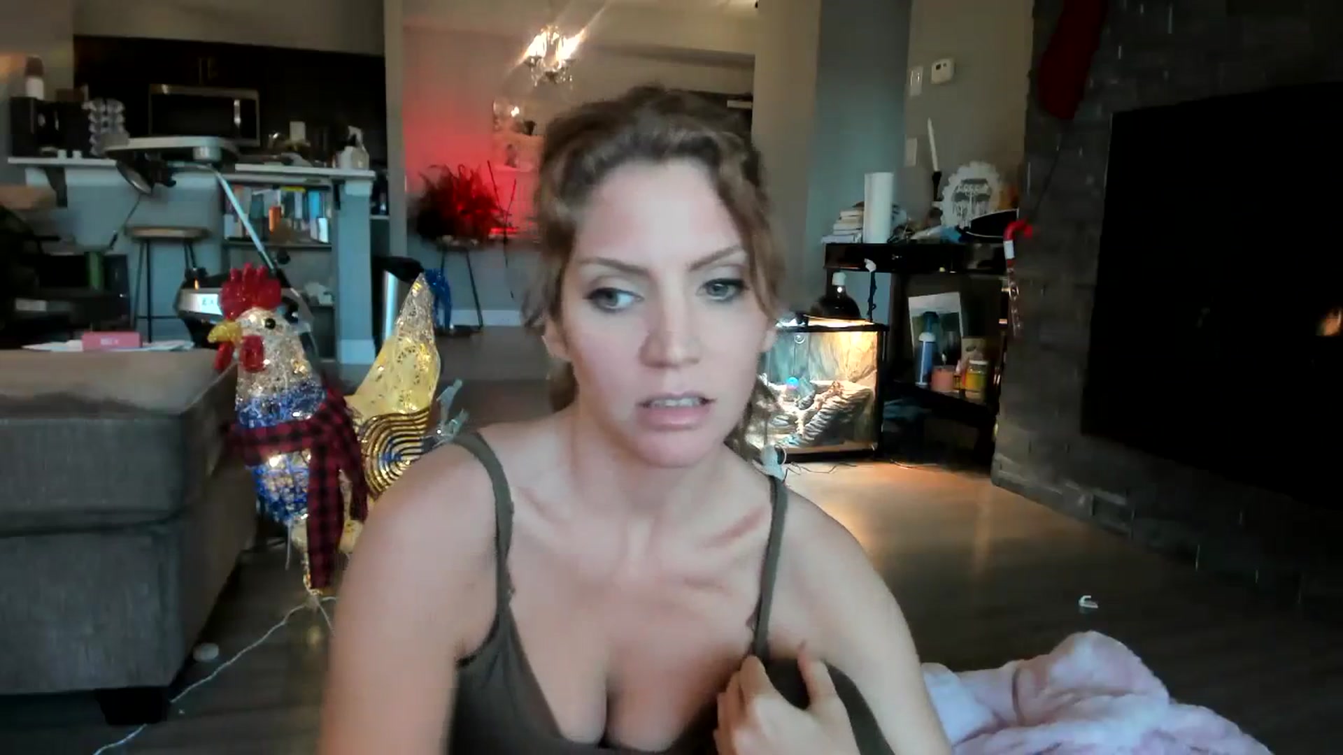 Gallery image thumbnail from Laurel's myfreecams stream on, 11/24/2023, 21:28 image 11 of 20