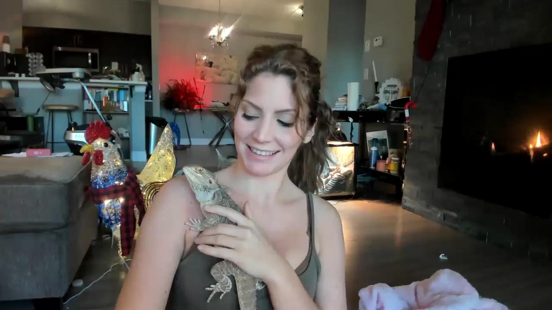 Gallery image thumbnail from Laurel's myfreecams stream on, 11/24/2023, 21:28 image 18 of 20