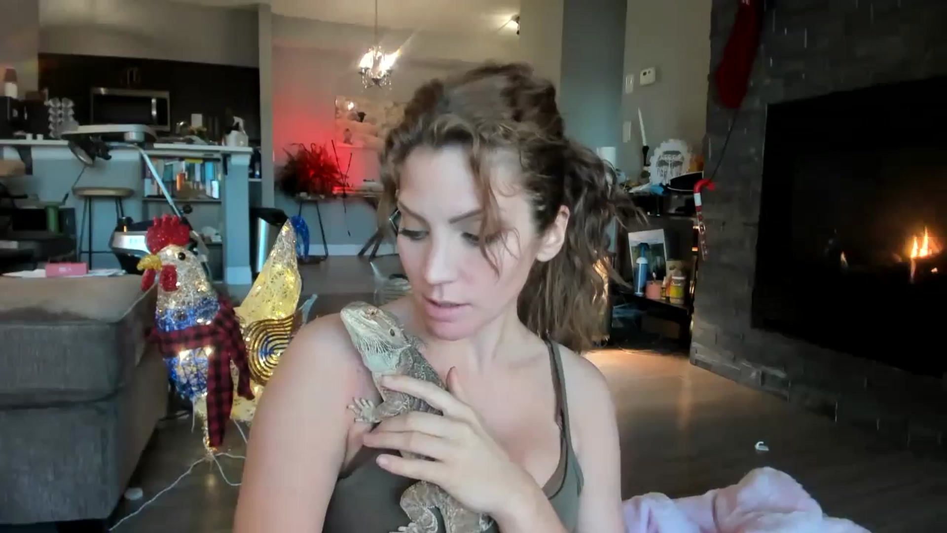 Gallery image thumbnail from Laurel's myfreecams stream on, 11/24/2023, 21:28 image 17 of 20
