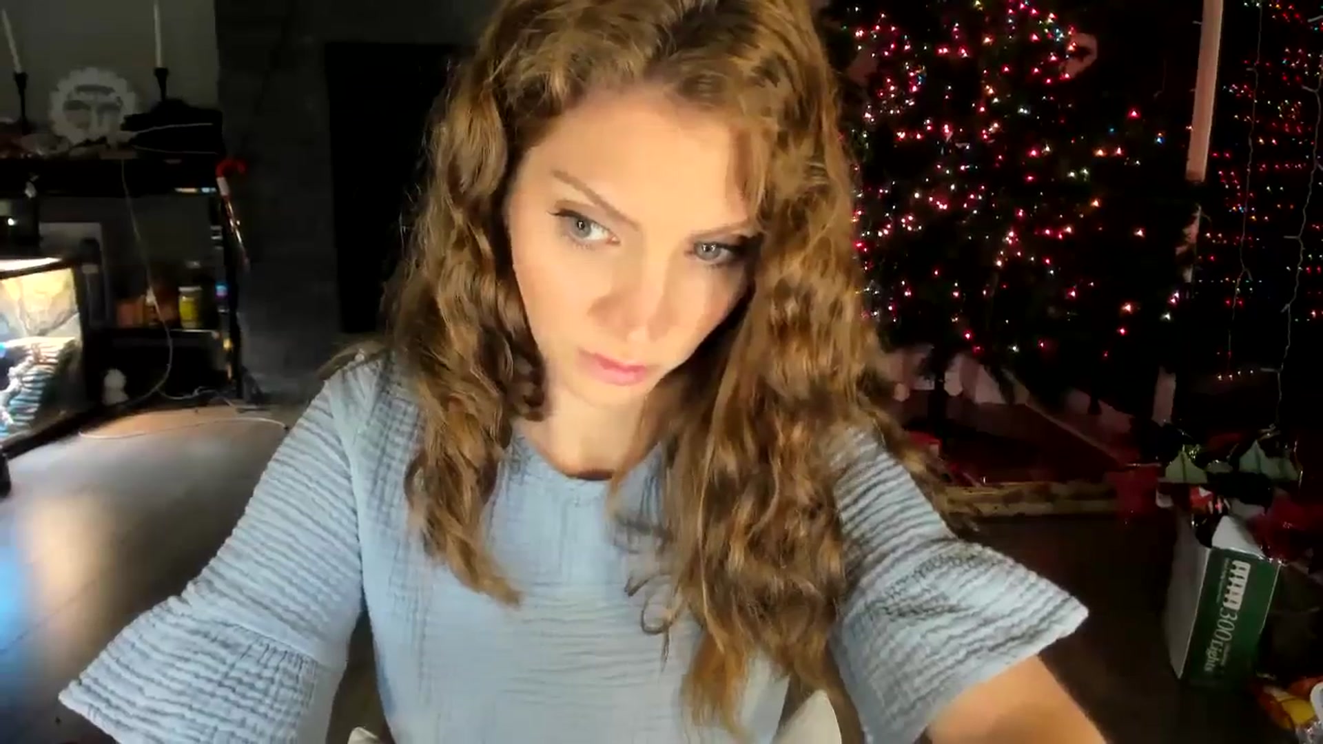 Gallery image thumbnail from Laurel's myfreecams stream on, 11/30/2023, 24:26 image 15 of 20