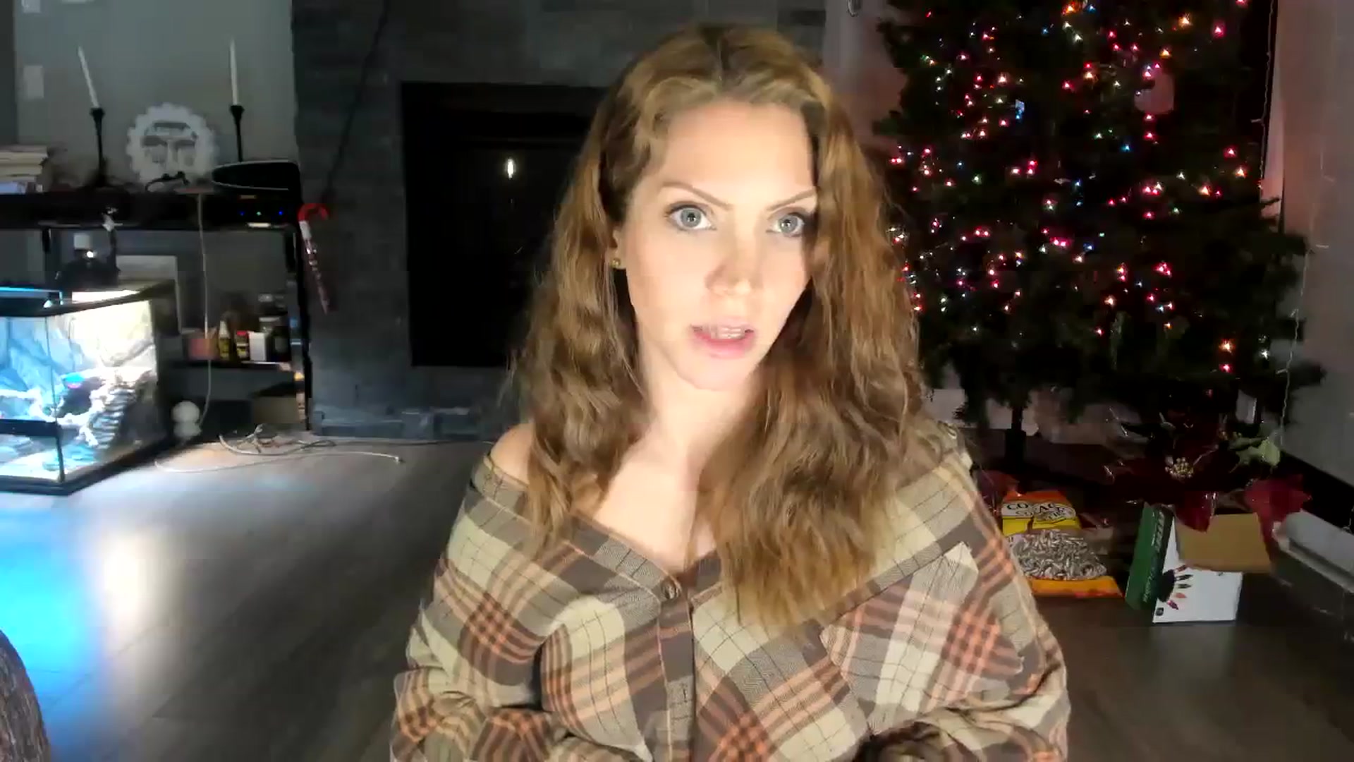 Gallery image thumbnail from Laurel's myfreecams stream on, 12/02/2023, 04:38 image 4 of 20