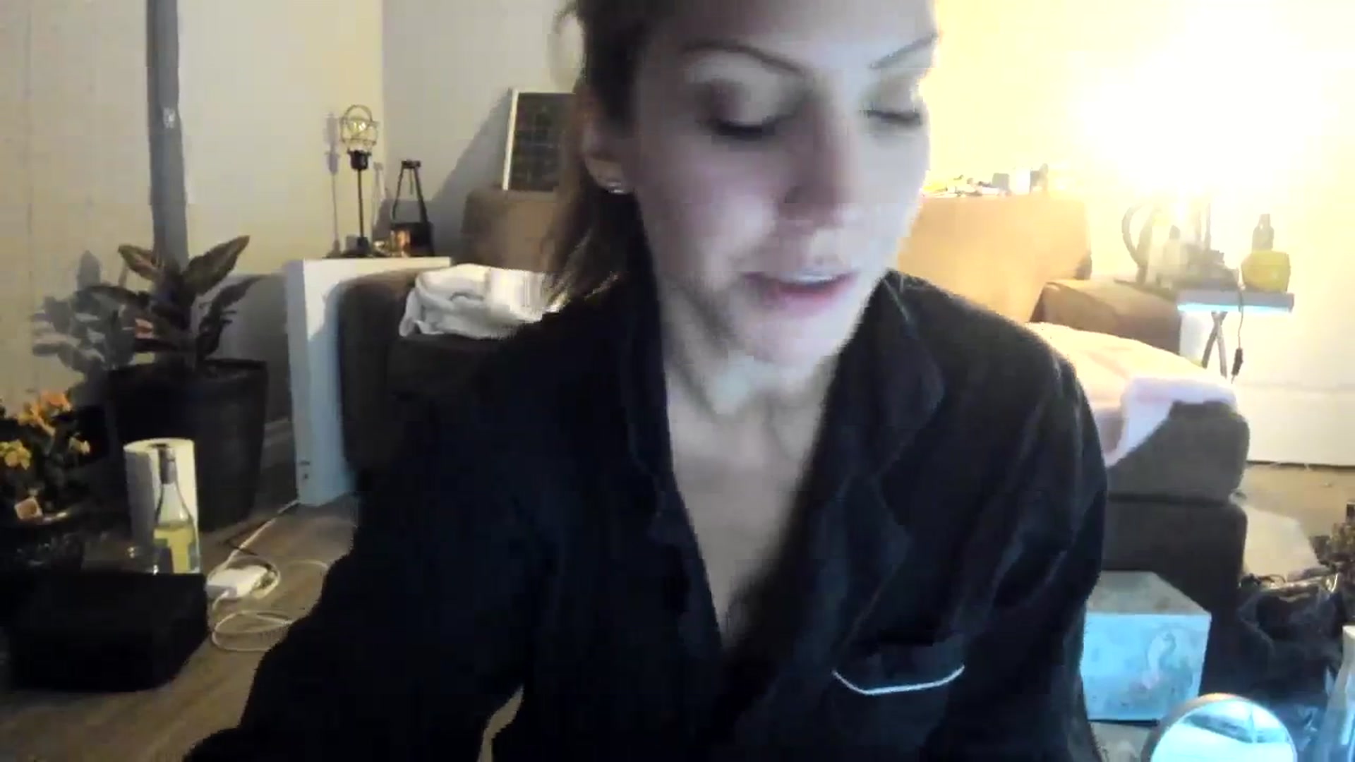 Gallery image thumbnail from Laurel's myfreecams stream on, 12/02/2023, 05:13 image 16 of 20