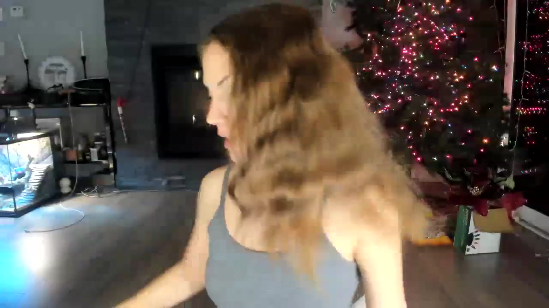 Gallery image thumbnail from Laurel's myfreecams stream on, 12/03/2023, 01:06 image 8 of 20
