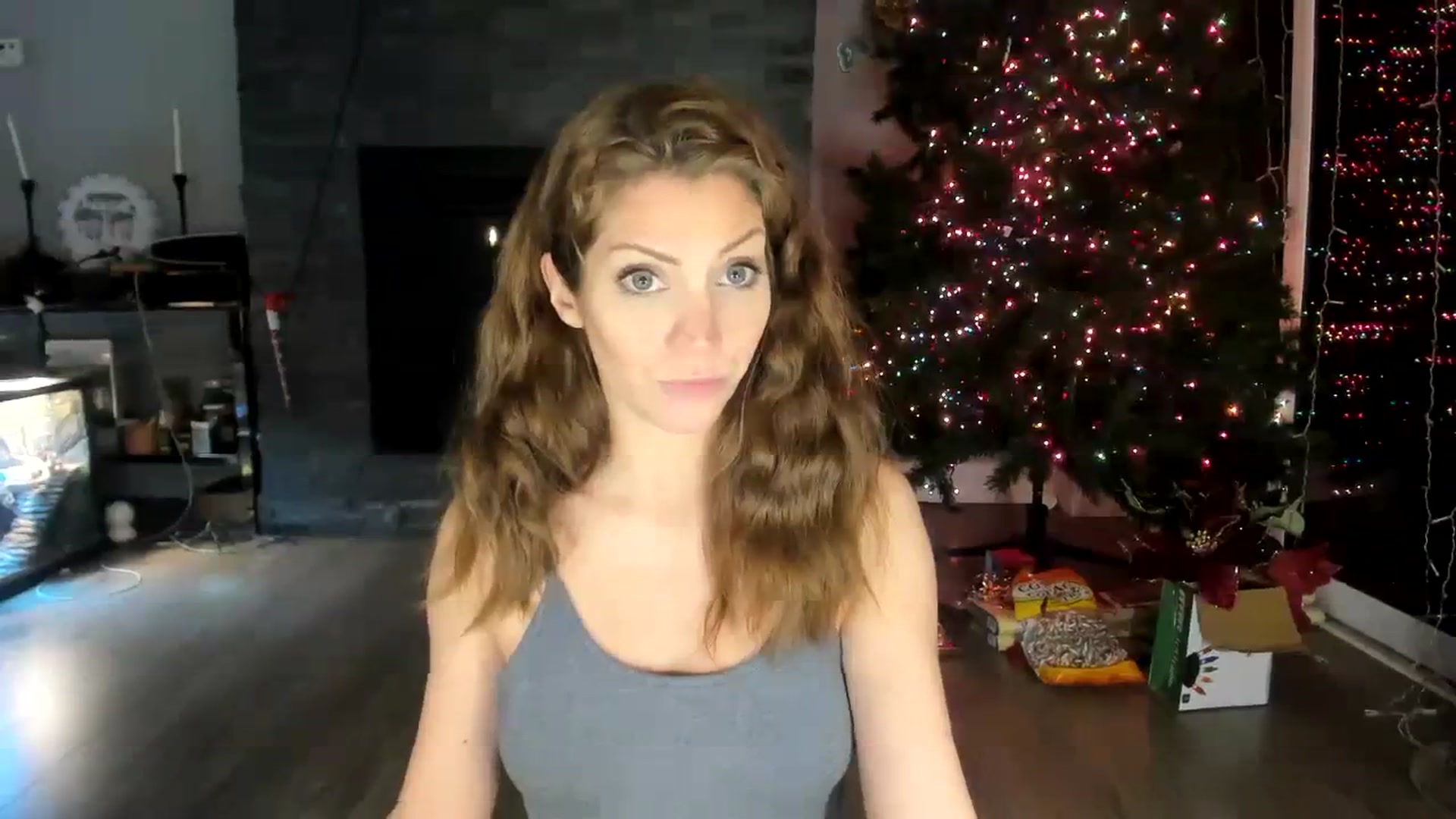 Gallery image thumbnail from Laurel's myfreecams stream on, 12/03/2023, 03:07 image 12 of 20