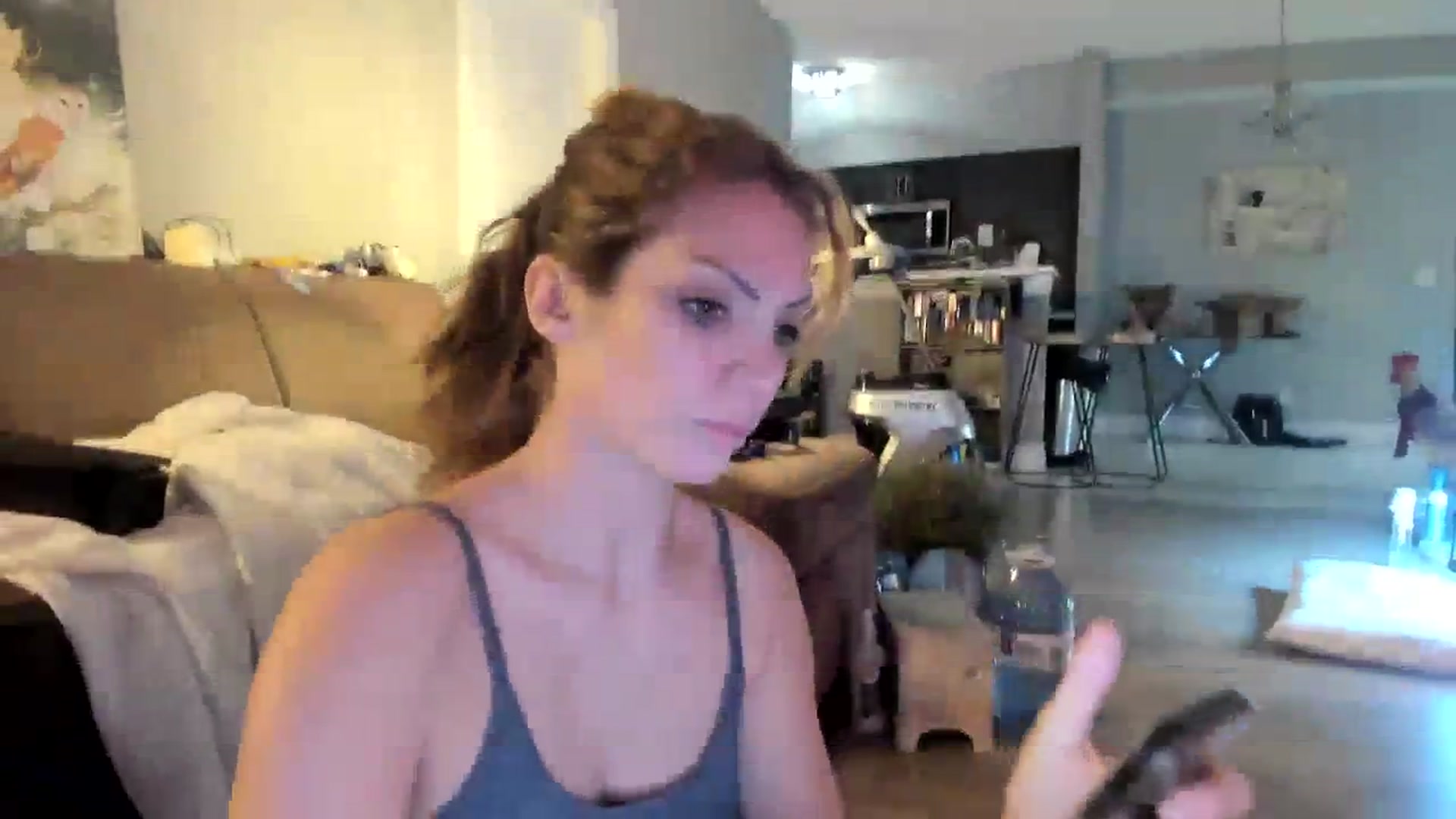 Gallery image thumbnail from Laurel's myfreecams stream on, 12/03/2023, 03:24 image 17 of 20