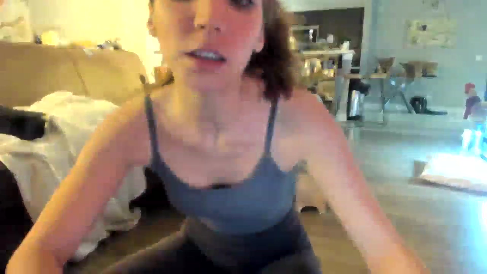 Gallery image thumbnail from Laurel's myfreecams stream on, 12/03/2023, 03:24 image 13 of 20