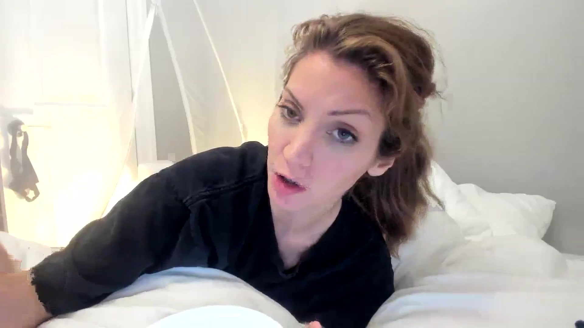 Gallery image thumbnail from Laurel's myfreecams stream on, 12/03/2023, 04:18 image 6 of 20