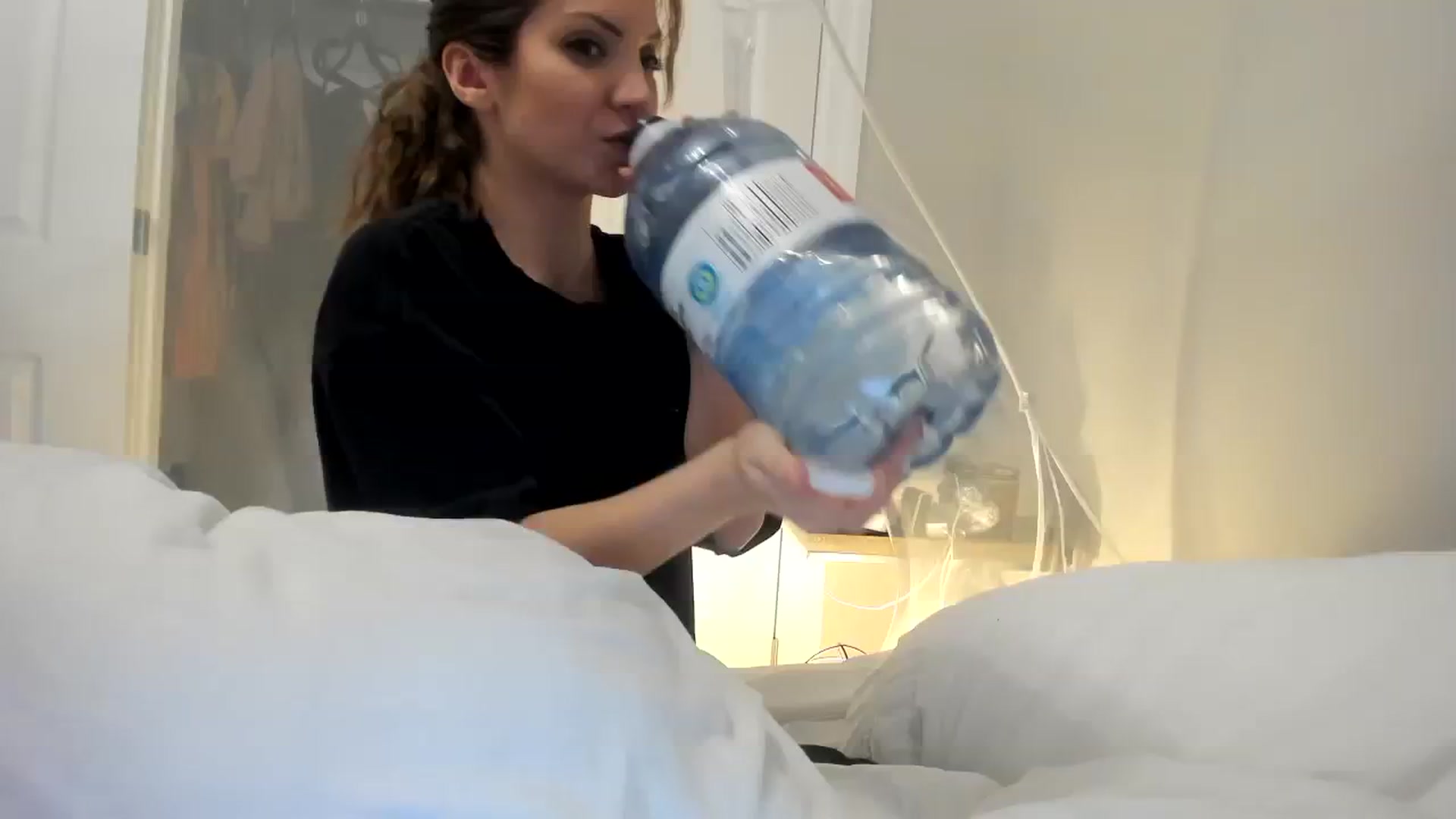 Gallery image thumbnail from Laurel's myfreecams stream on, 12/03/2023, 04:18 image 1 of 20