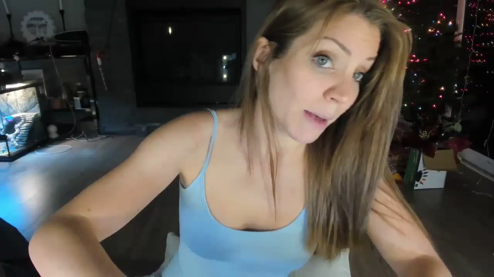 Gallery image thumbnail from Laurel's myfreecams stream on, 12/04/2023, 04:53 image 6 of 20