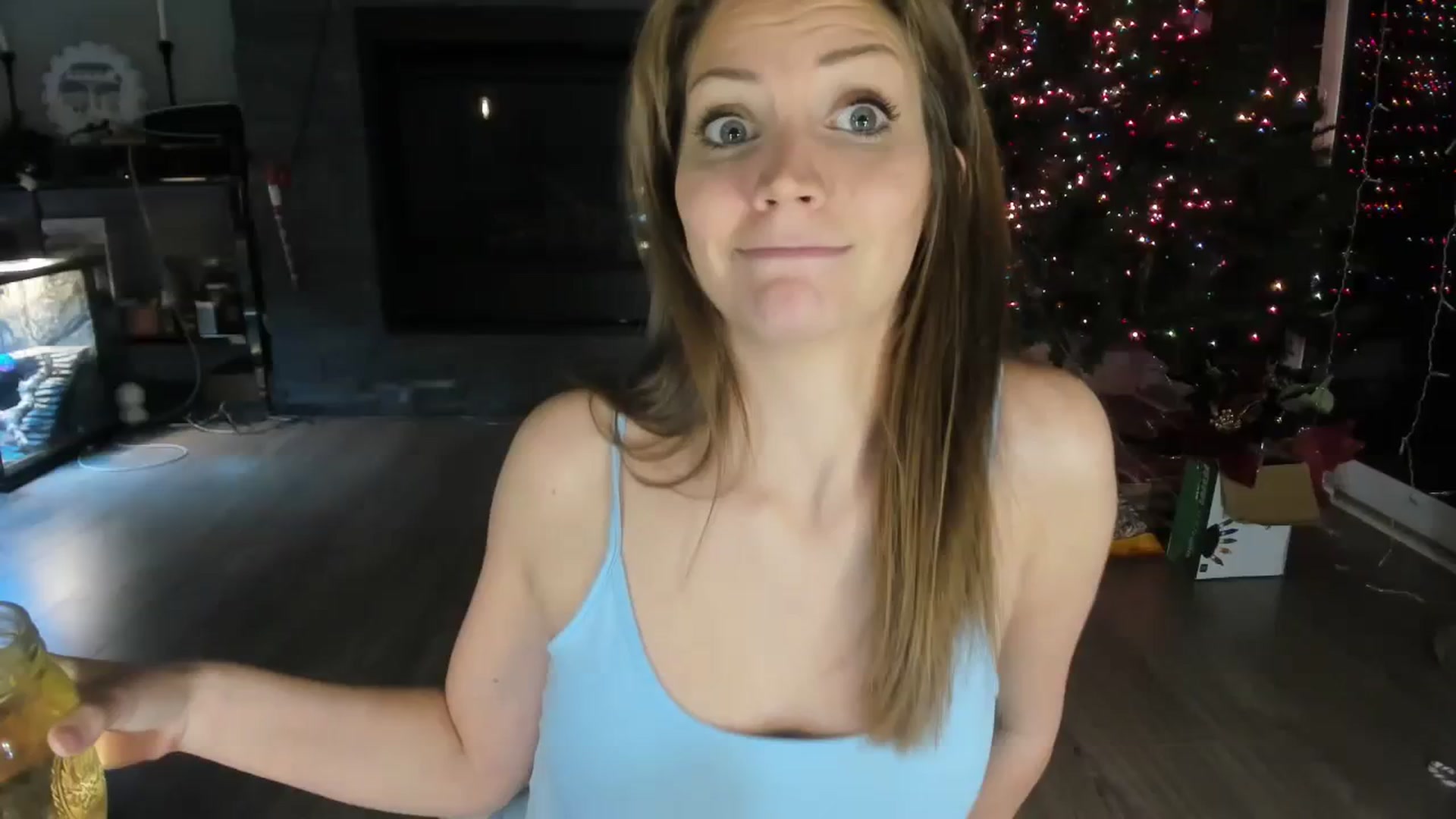 Gallery image thumbnail from Laurel's myfreecams stream on, 12/04/2023, 04:53 image 8 of 20