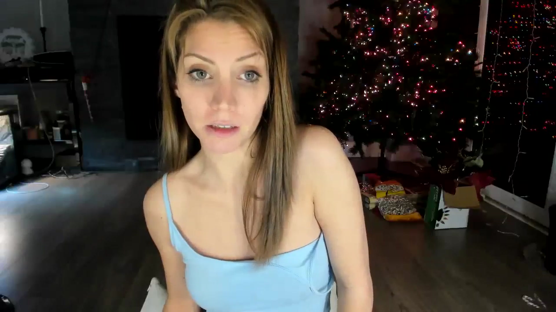 Gallery image thumbnail from Laurel's myfreecams stream on, 12/04/2023, 07:08 image 14 of 20