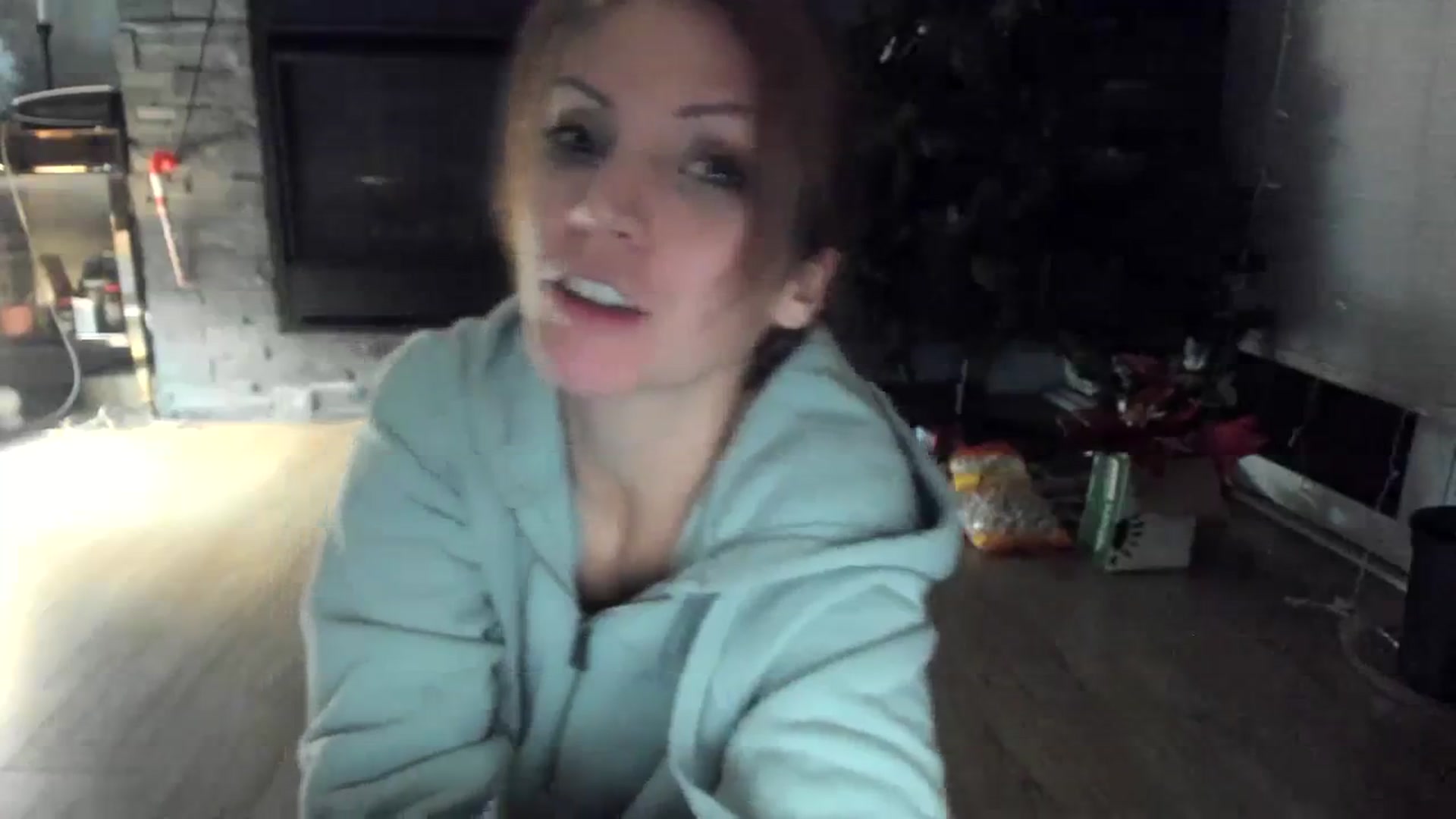 Gallery image thumbnail from Laurel's myfreecams stream on, 12/04/2023, 08:45 image 3 of 20