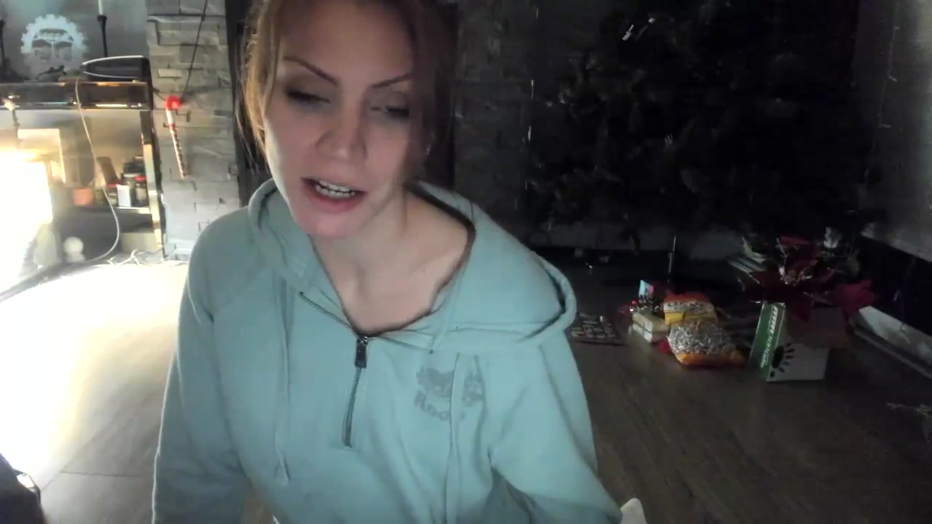 Gallery image thumbnail from Laurel's myfreecams stream on, 12/04/2023, 08:45 image 5 of 20