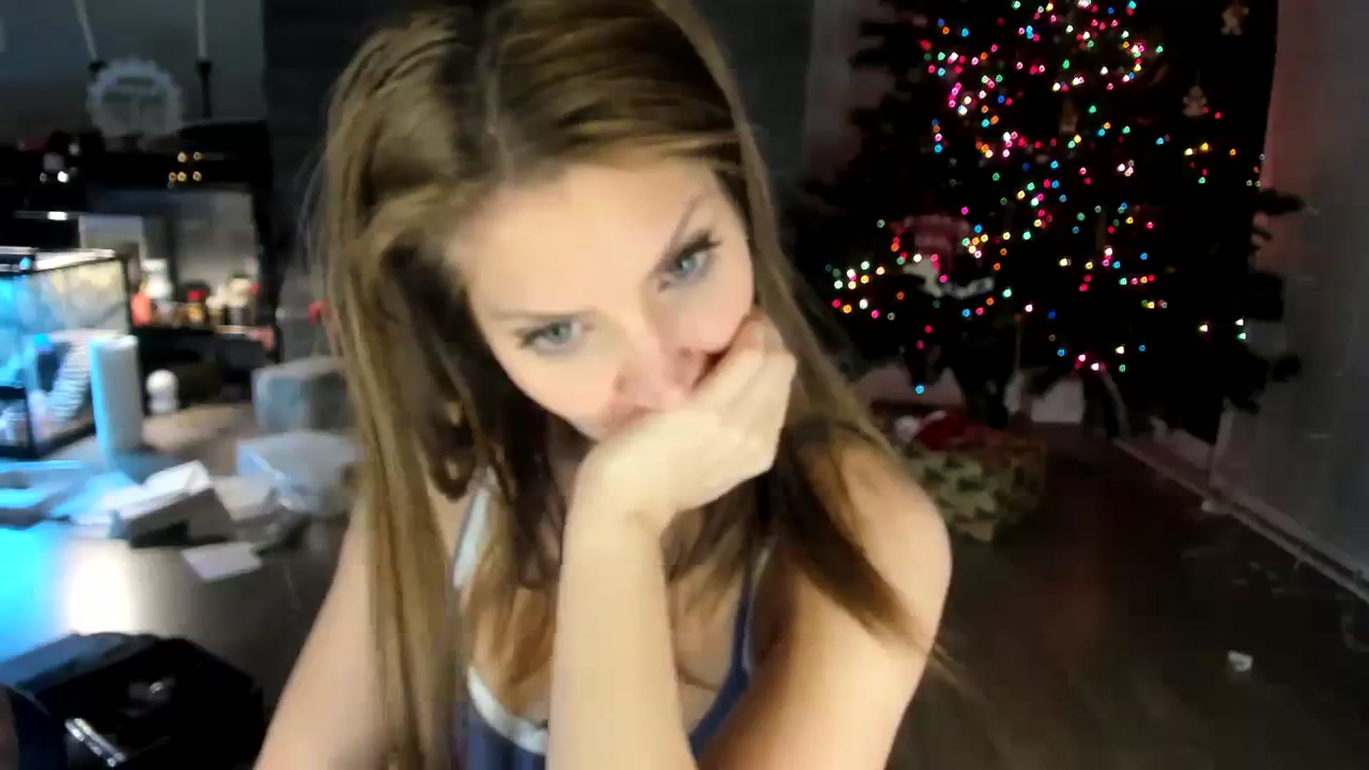 Gallery image thumbnail from Laurel's myfreecams stream on, 12/08/2023, 06:23 image 19 of 20