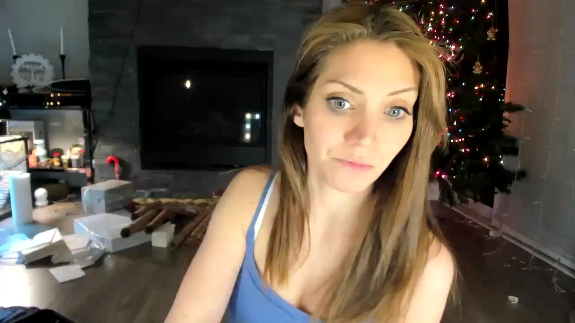 Gallery image thumbnail from Laurel's myfreecams stream on, 12/08/2023, 07:43 image 6 of 20