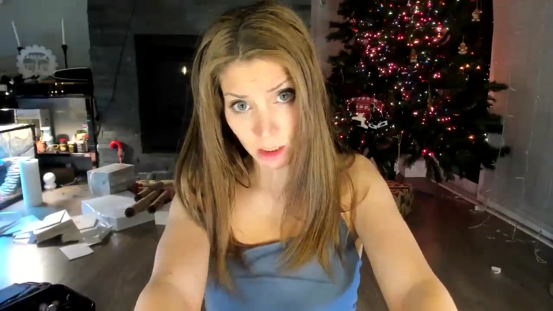 Gallery image thumbnail from Laurel's myfreecams stream on, 12/08/2023, 07:43 image 18 of 20