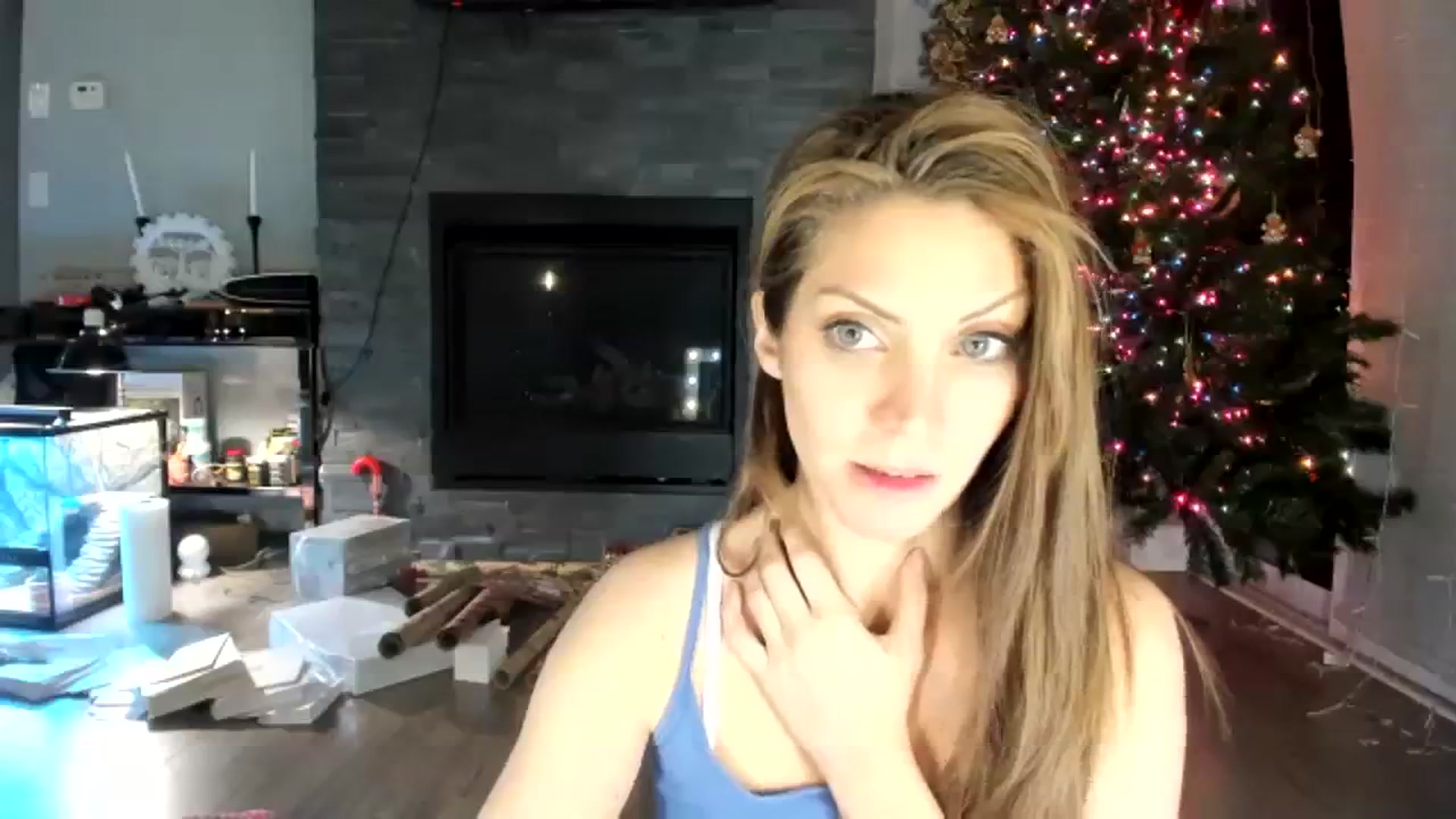Gallery image thumbnail from Laurel's myfreecams stream on, 12/08/2023, 08:36 image 3 of 20
