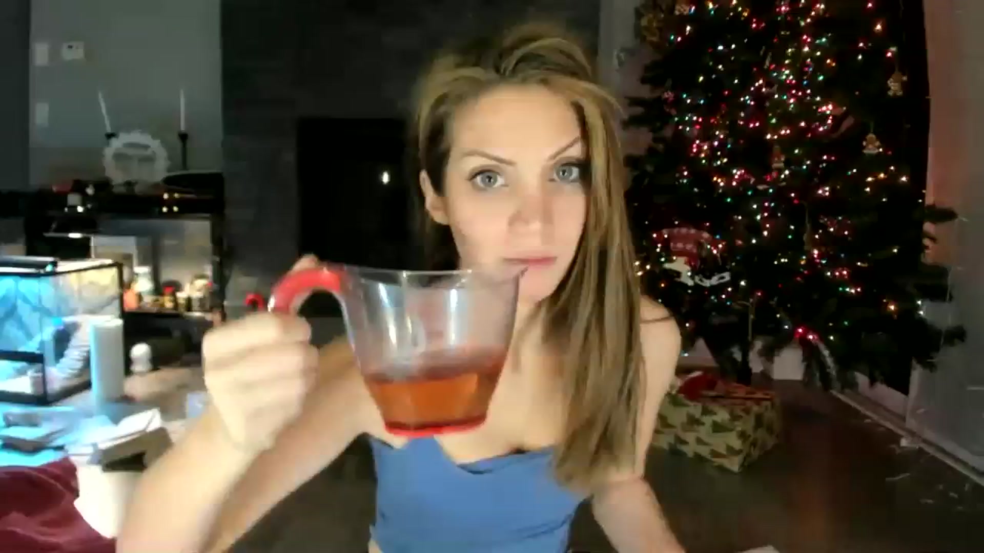 Gallery image thumbnail from Laurel's myfreecams stream on, 12/08/2023, 08:36 image 1 of 20