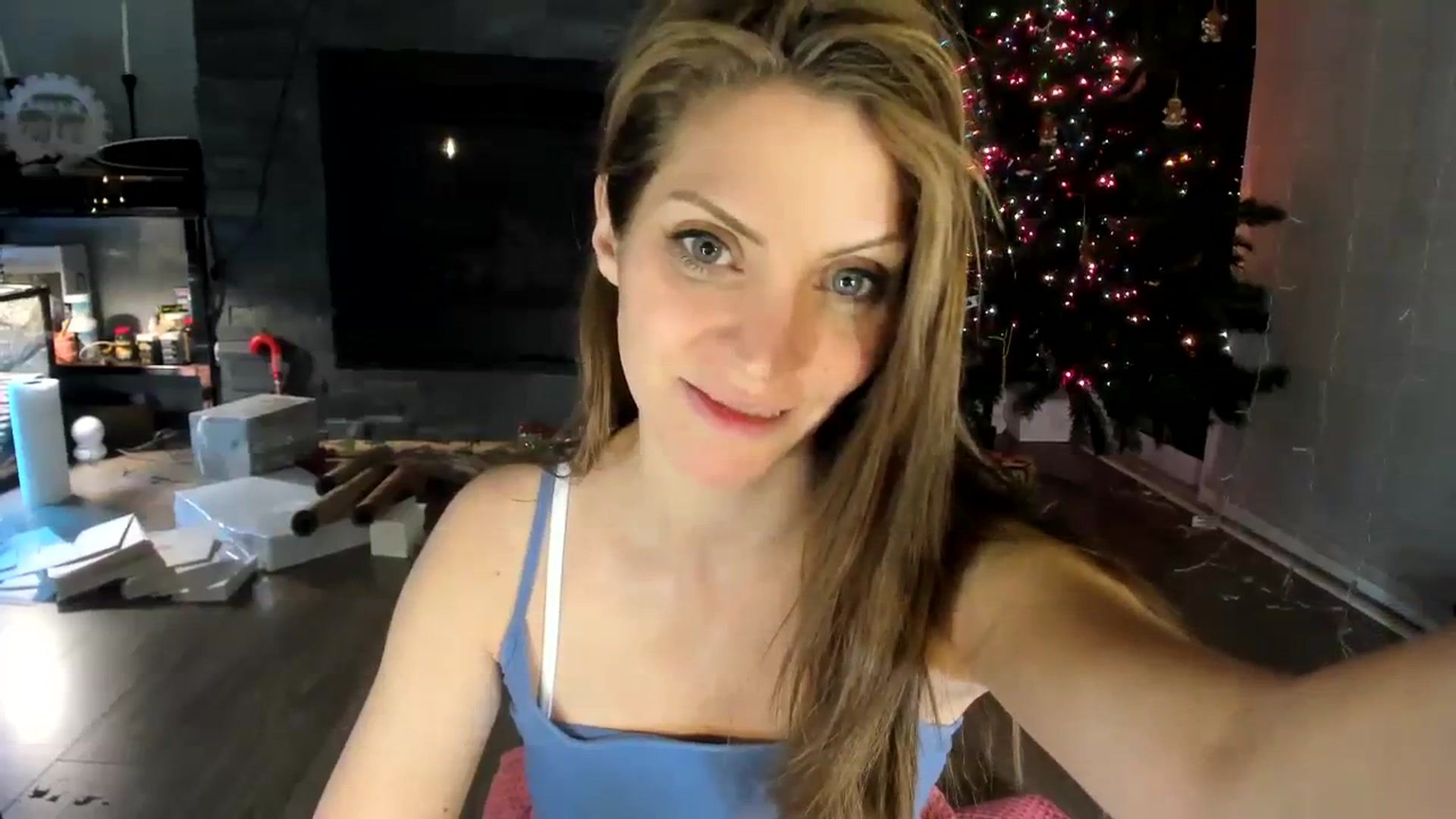 Gallery image thumbnail from Laurel's myfreecams stream on, 12/08/2023, 08:36 image 6 of 20