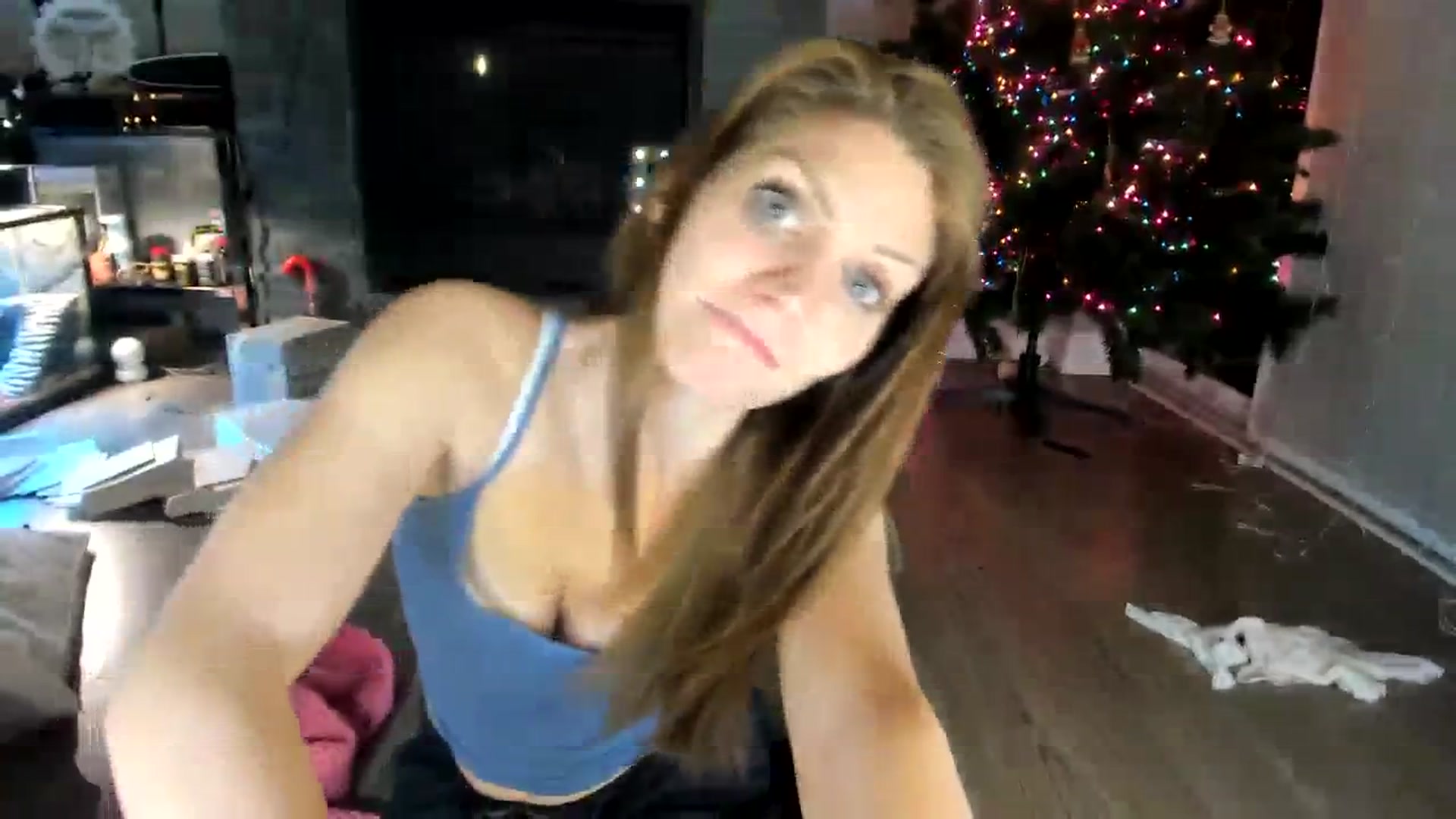 Gallery image thumbnail from Laurel's myfreecams stream on, 12/08/2023, 12:22 image 11 of 20