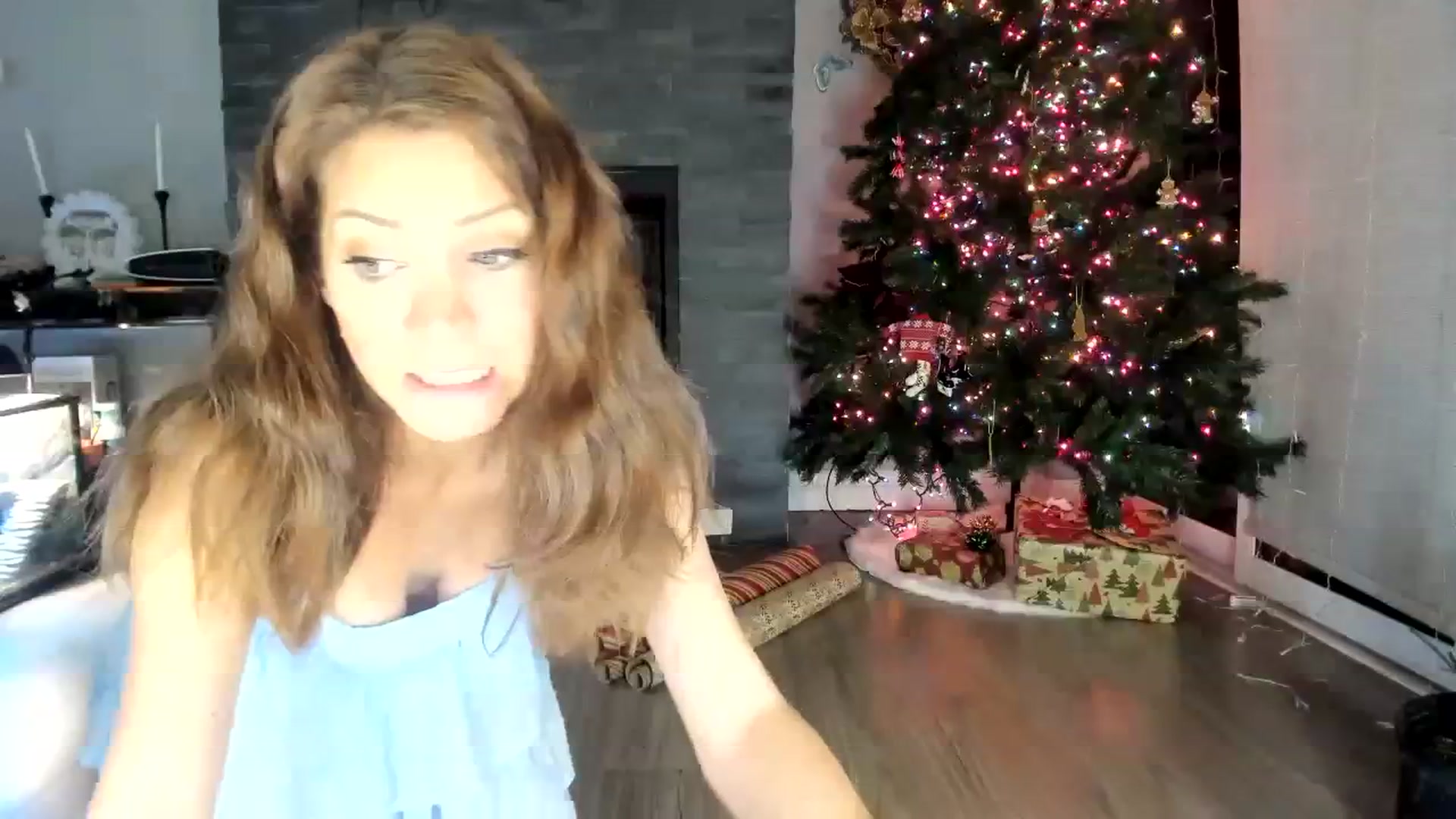 Gallery image thumbnail from Laurel's myfreecams stream on, 12/12/2023, 03:06 image 3 of 20