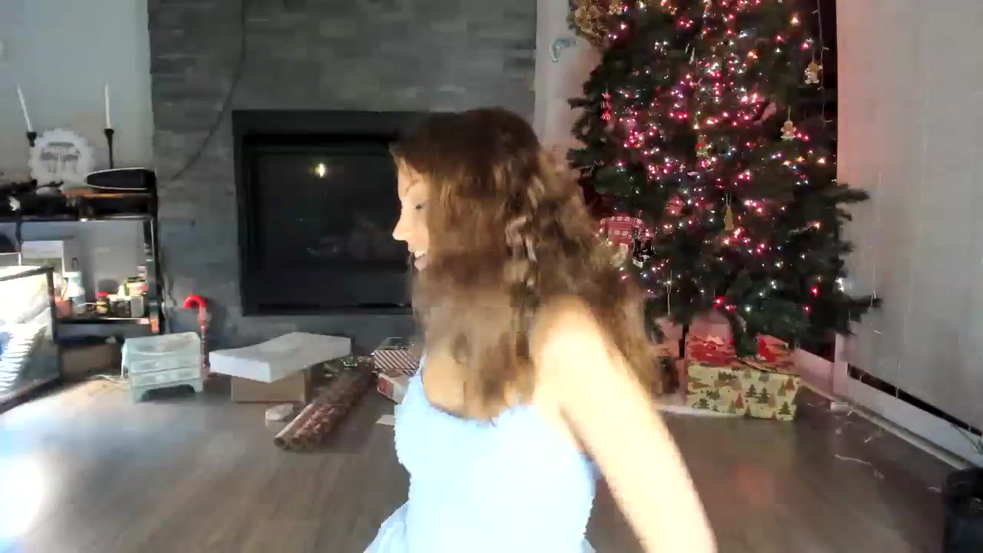 Gallery image thumbnail from Laurel's myfreecams stream on, 12/12/2023, 03:06 image 2 of 20