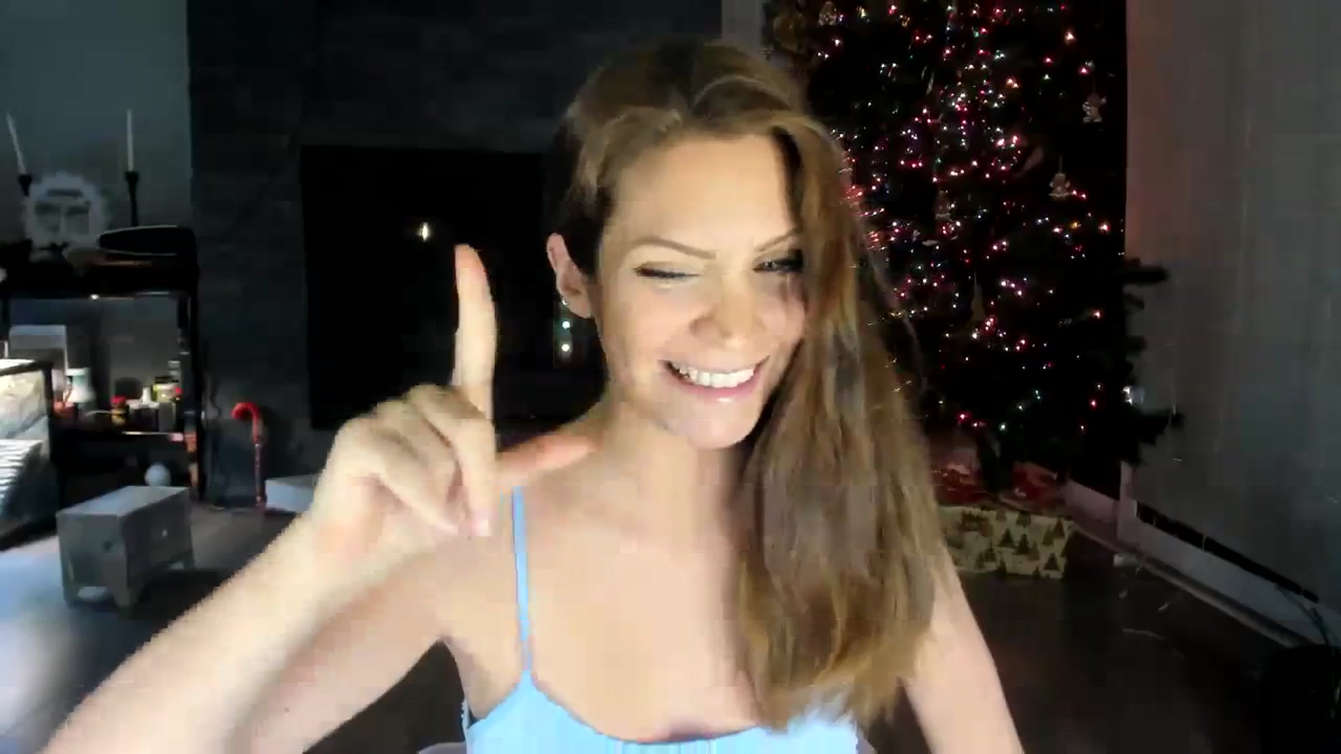 Gallery image thumbnail from Laurel's myfreecams stream on, 12/12/2023, 03:36 image 10 of 20