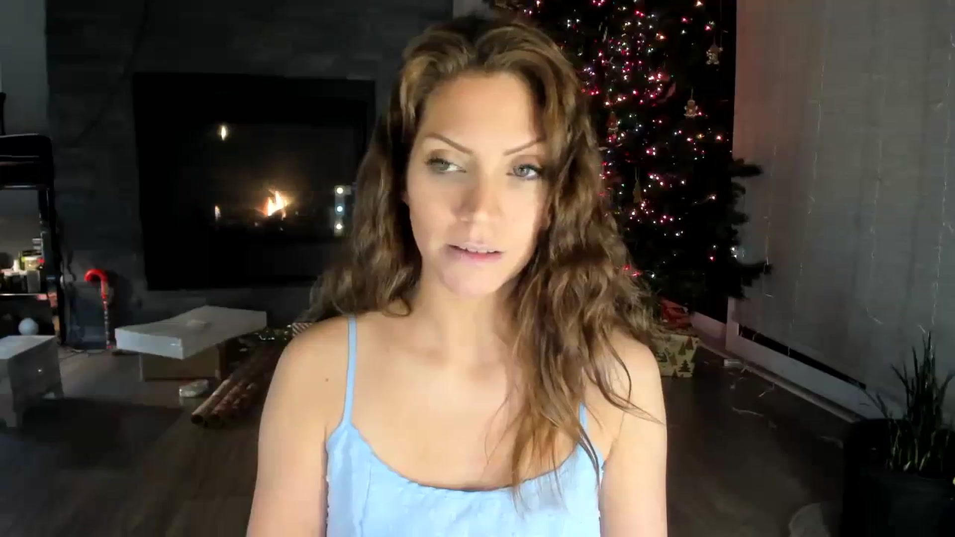Gallery image thumbnail from Laurel's myfreecams stream on, 12/12/2023, 05:48 image 14 of 20