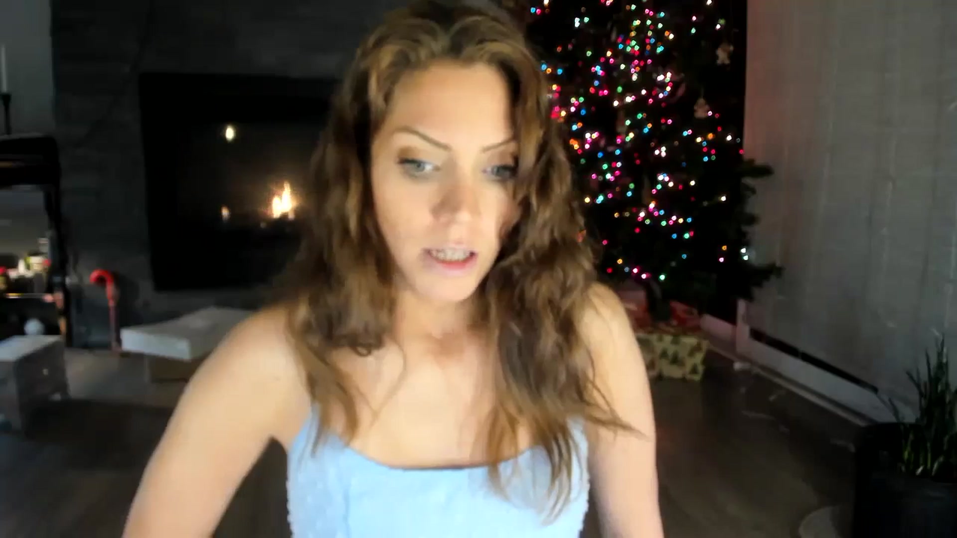 Gallery image thumbnail from Laurel's myfreecams stream on, 12/12/2023, 05:48 image 18 of 20