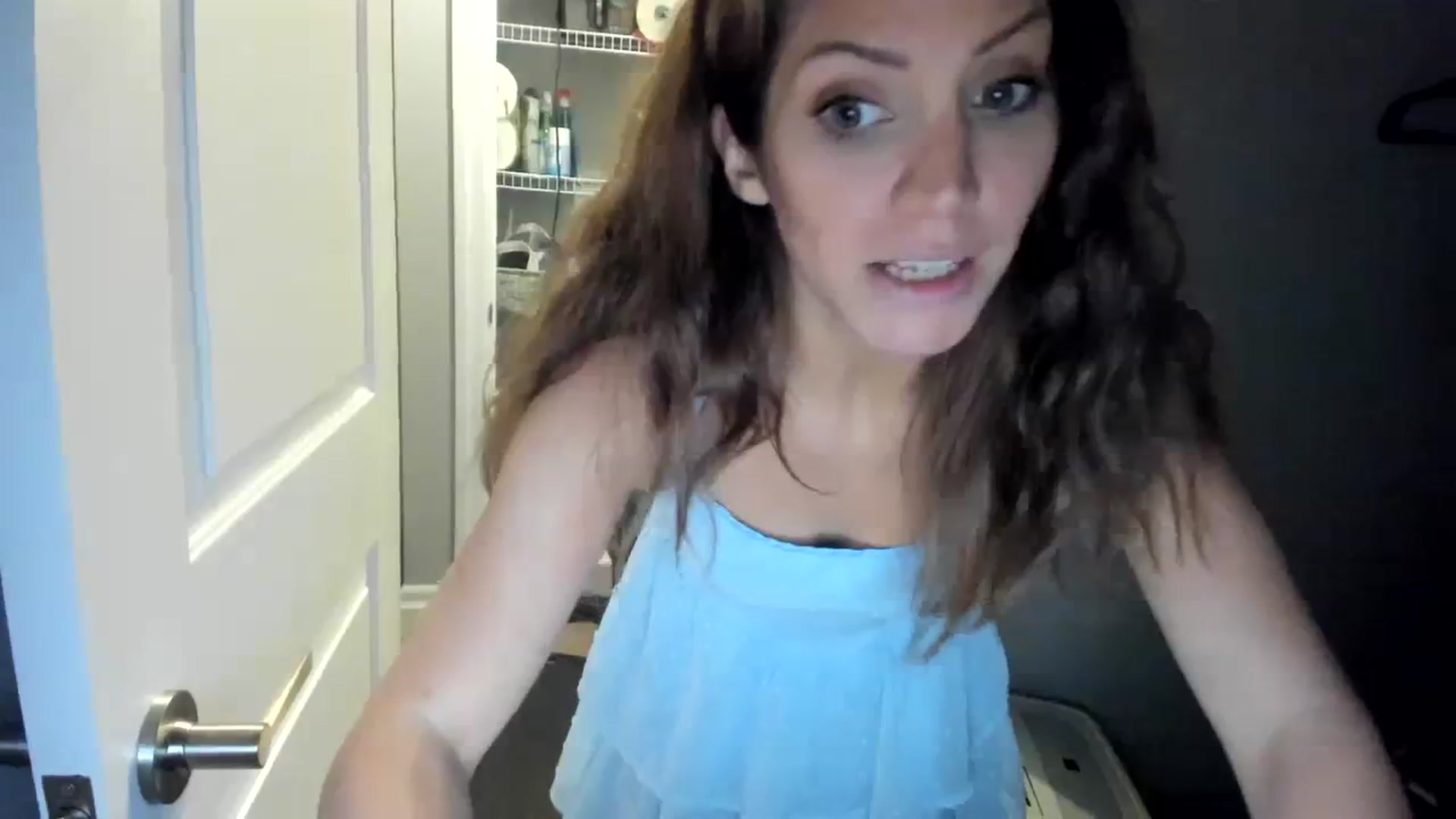 Gallery image thumbnail from Laurel's myfreecams stream on, 12/12/2023, 06:16 image 17 of 20
