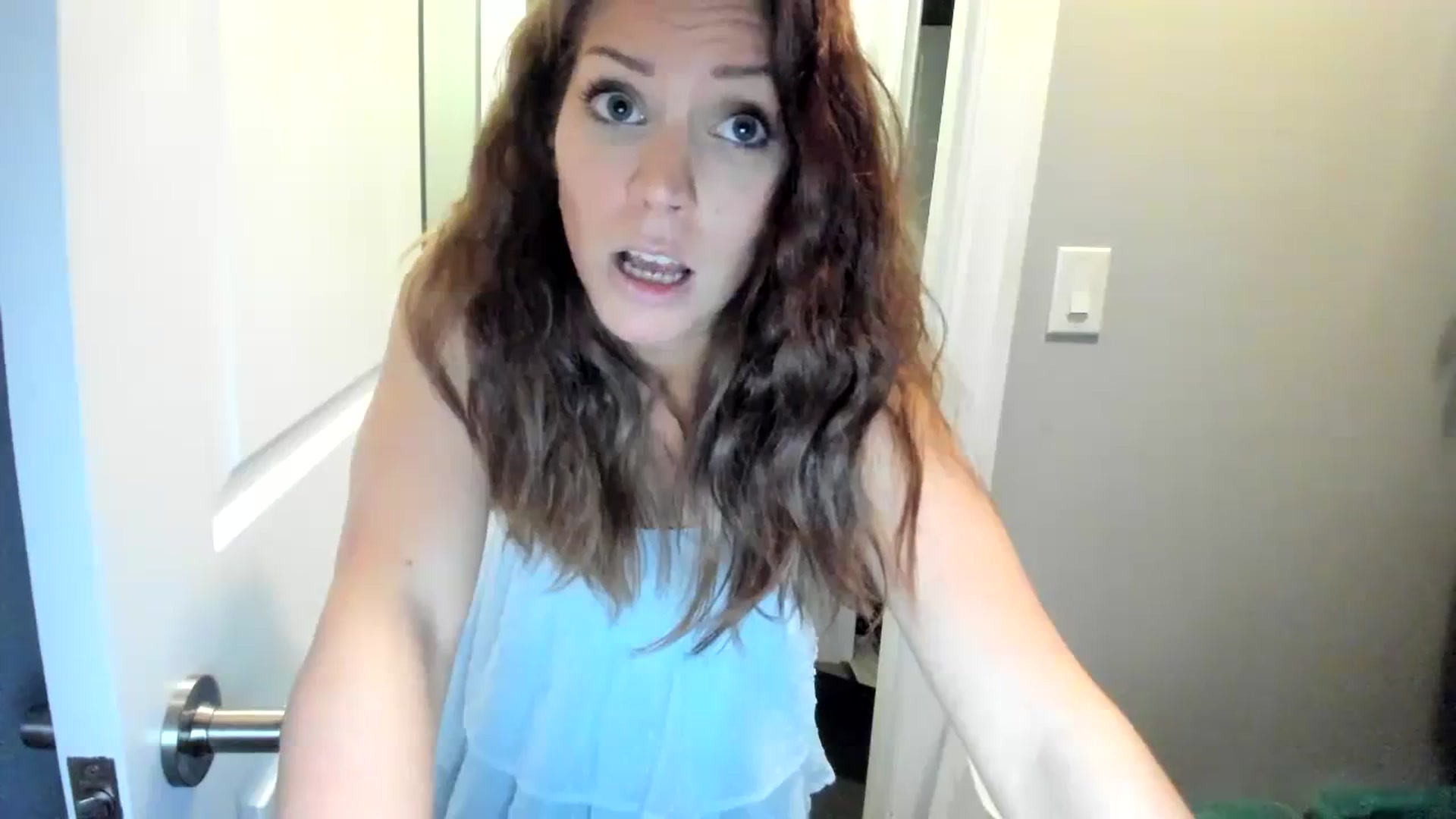 Gallery image thumbnail from Laurel's myfreecams stream on, 12/12/2023, 06:16 image 14 of 20