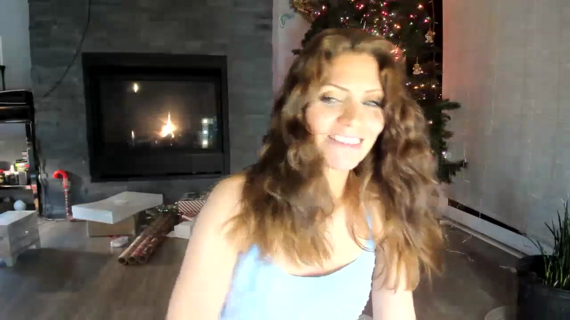 Gallery image thumbnail from Laurel's myfreecams stream on, 12/12/2023, 07:22 image 11 of 20