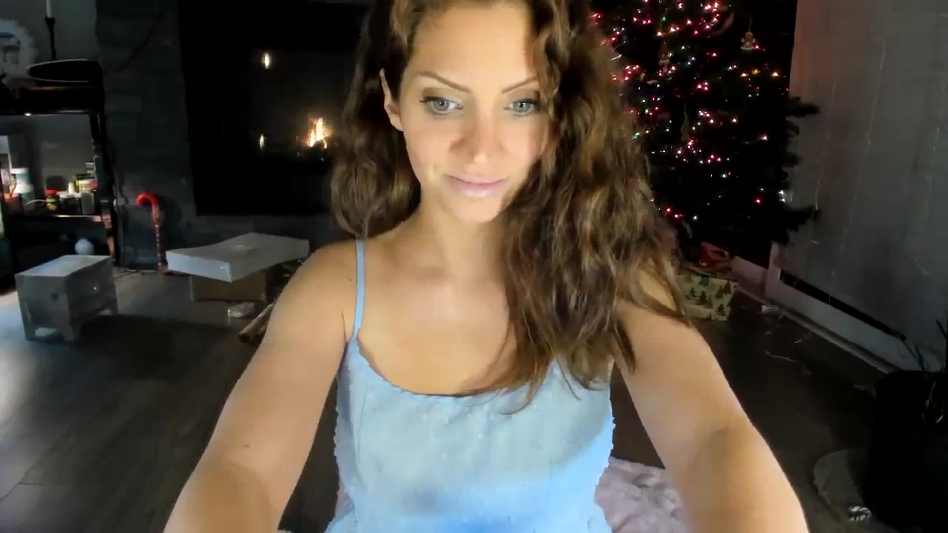 Gallery image thumbnail from Laurel's myfreecams stream on, 12/12/2023, 07:41 image 15 of 20