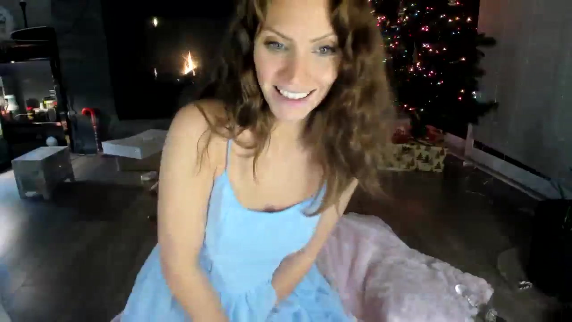 Gallery image thumbnail from Laurel's myfreecams stream on, 12/12/2023, 08:13 image 4 of 20