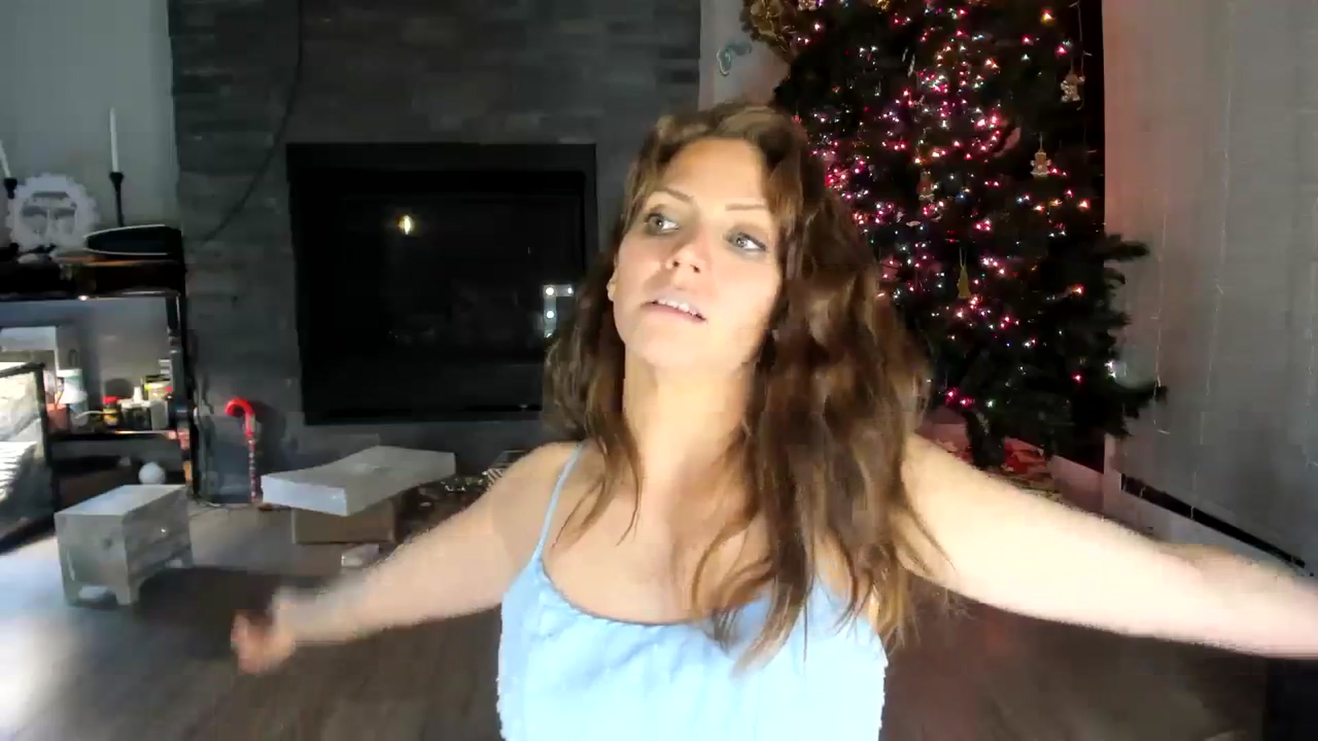 Gallery image thumbnail from Laurel's myfreecams stream on, 12/12/2023, 09:09 image 3 of 20