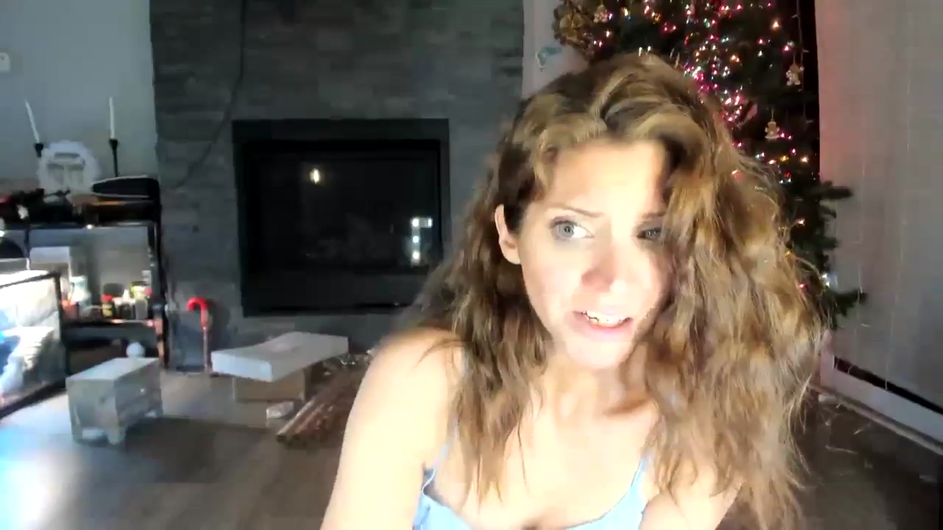 Gallery image thumbnail from Laurel's myfreecams stream on, 12/12/2023, 09:09 image 13 of 20