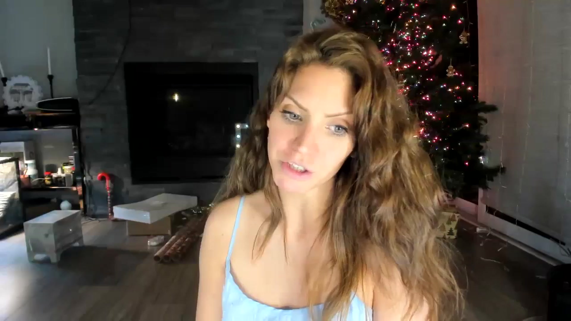 Gallery image thumbnail from Laurel's myfreecams stream on, 12/12/2023, 09:09 image 4 of 20