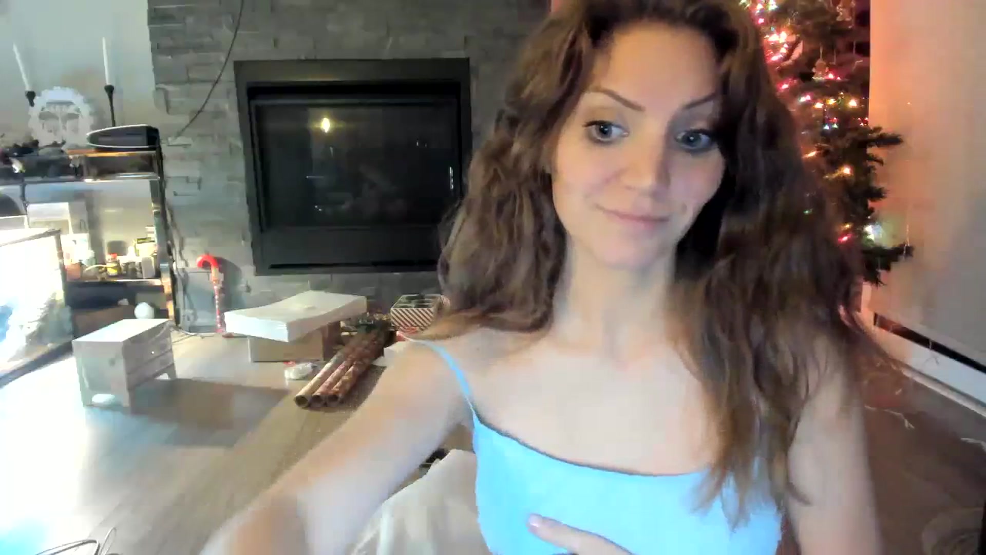 Gallery image thumbnail from Laurel's myfreecams stream on, 12/12/2023, 10:11 image 18 of 20