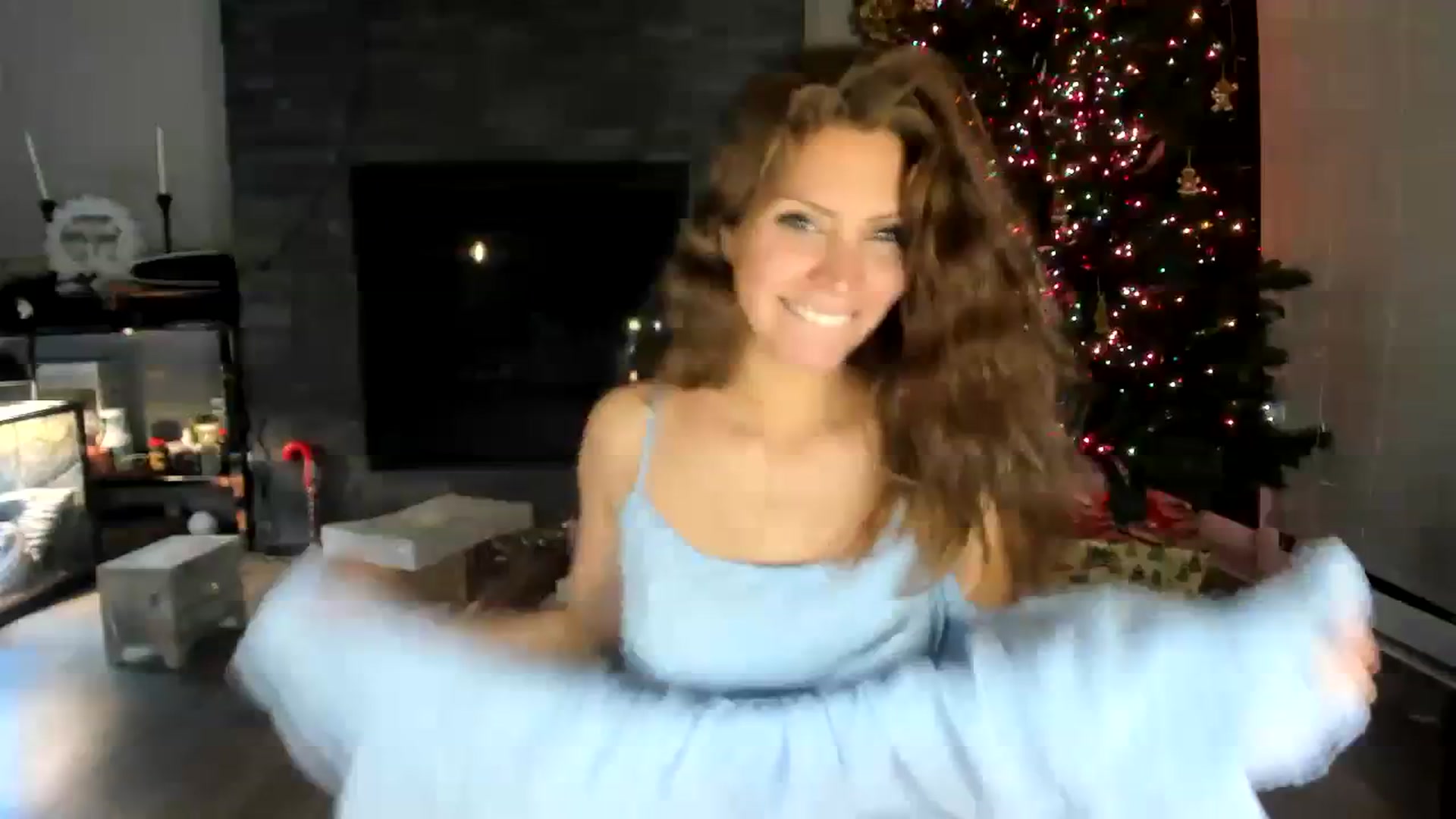 Gallery image thumbnail from Laurel's myfreecams stream on, 12/12/2023, 10:11 image 1 of 20