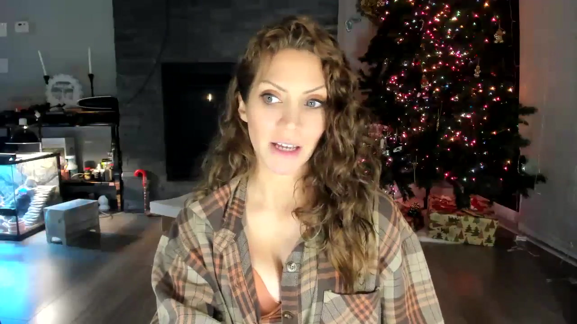 Gallery image thumbnail from Laurel's myfreecams stream on, 12/14/2023, 04:22 image 7 of 20